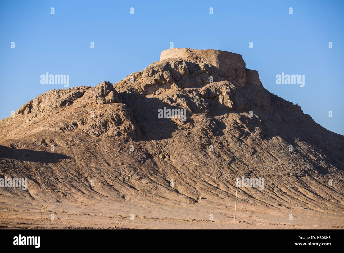 Blick auf die zoroastrischen Turm des Schweigens in Yazd, Iran Stockfoto
