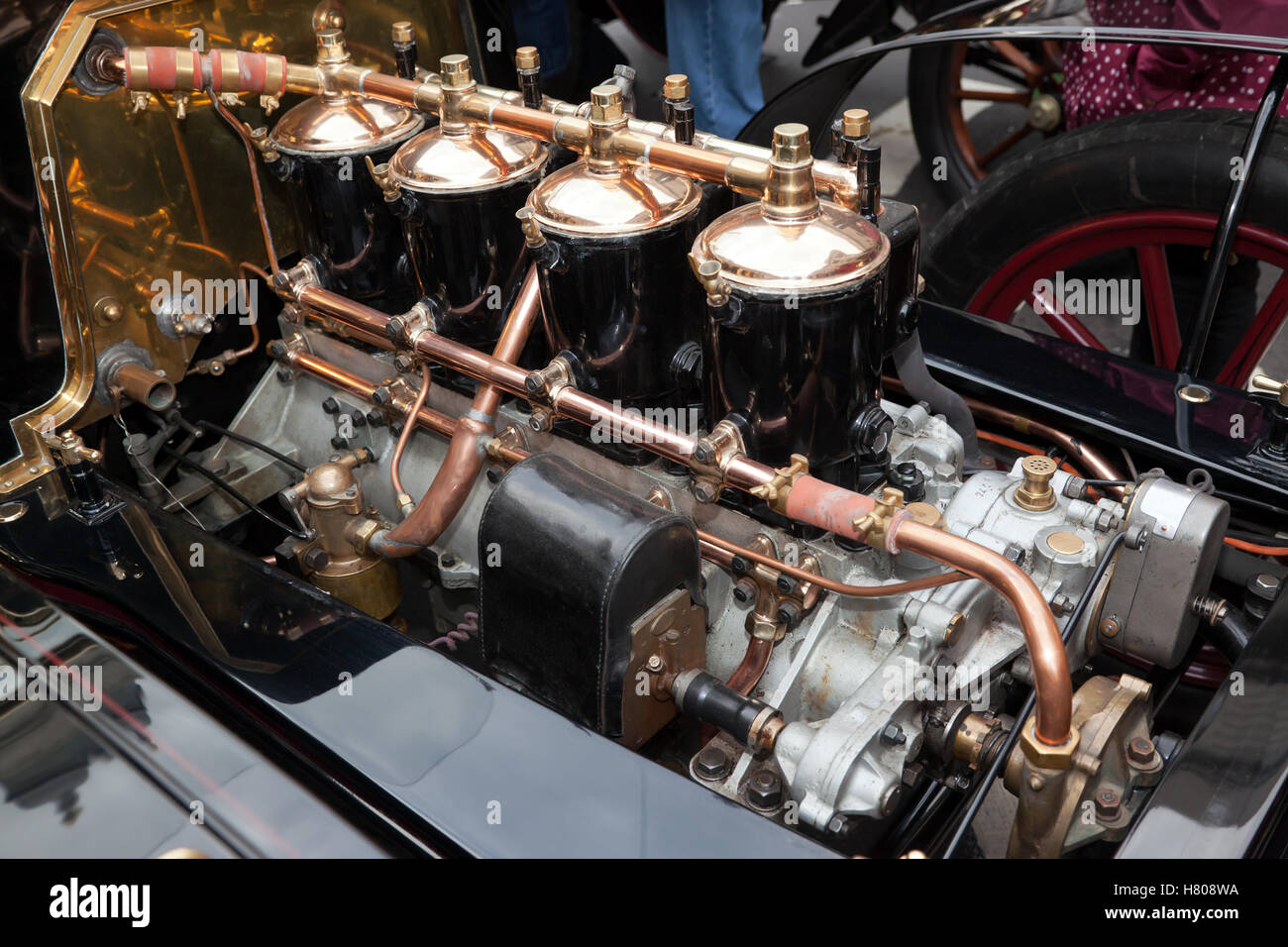 Nahaufnahme von 20HP, 4-Zylinder-Motor auf eine 1904 De Dion Bouton Tourer im Concours d ' Elegance, Regents Street, London. Stockfoto