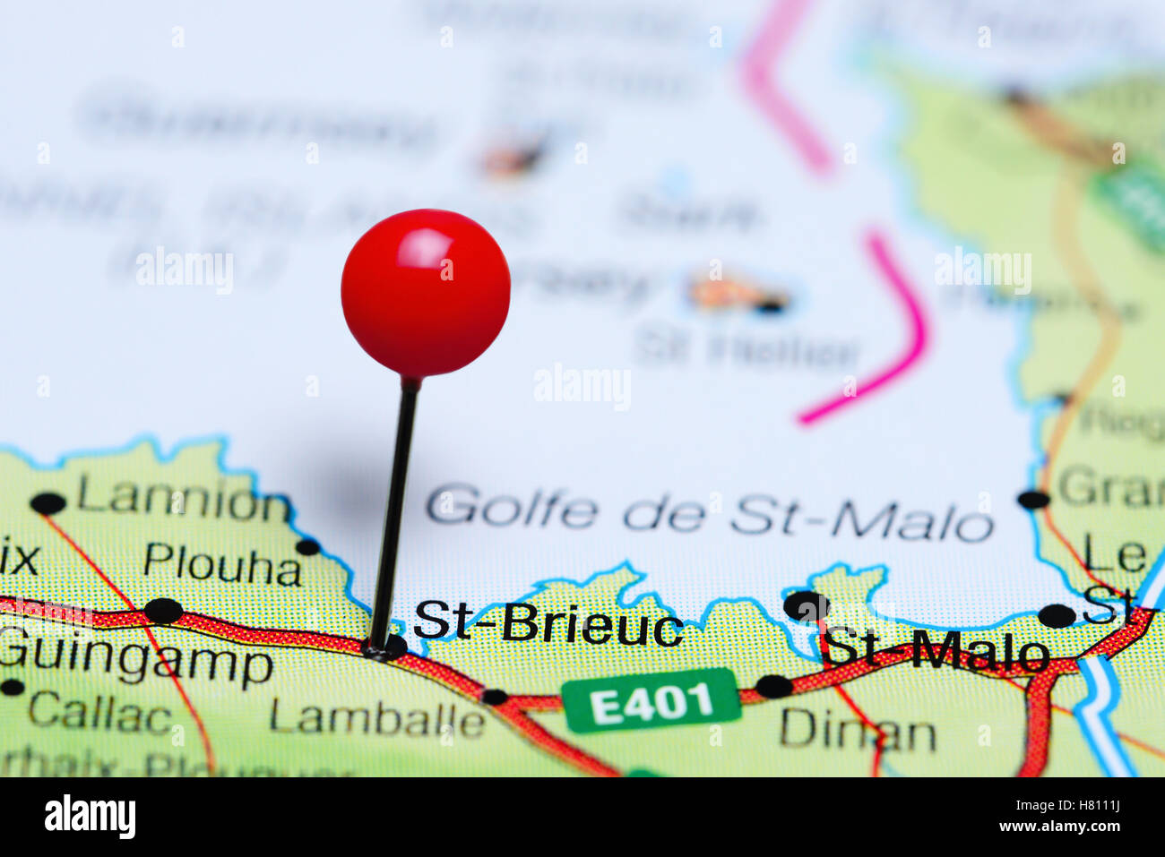 St-Brieuc fixiert auf einer Karte von Frankreich Stockfoto