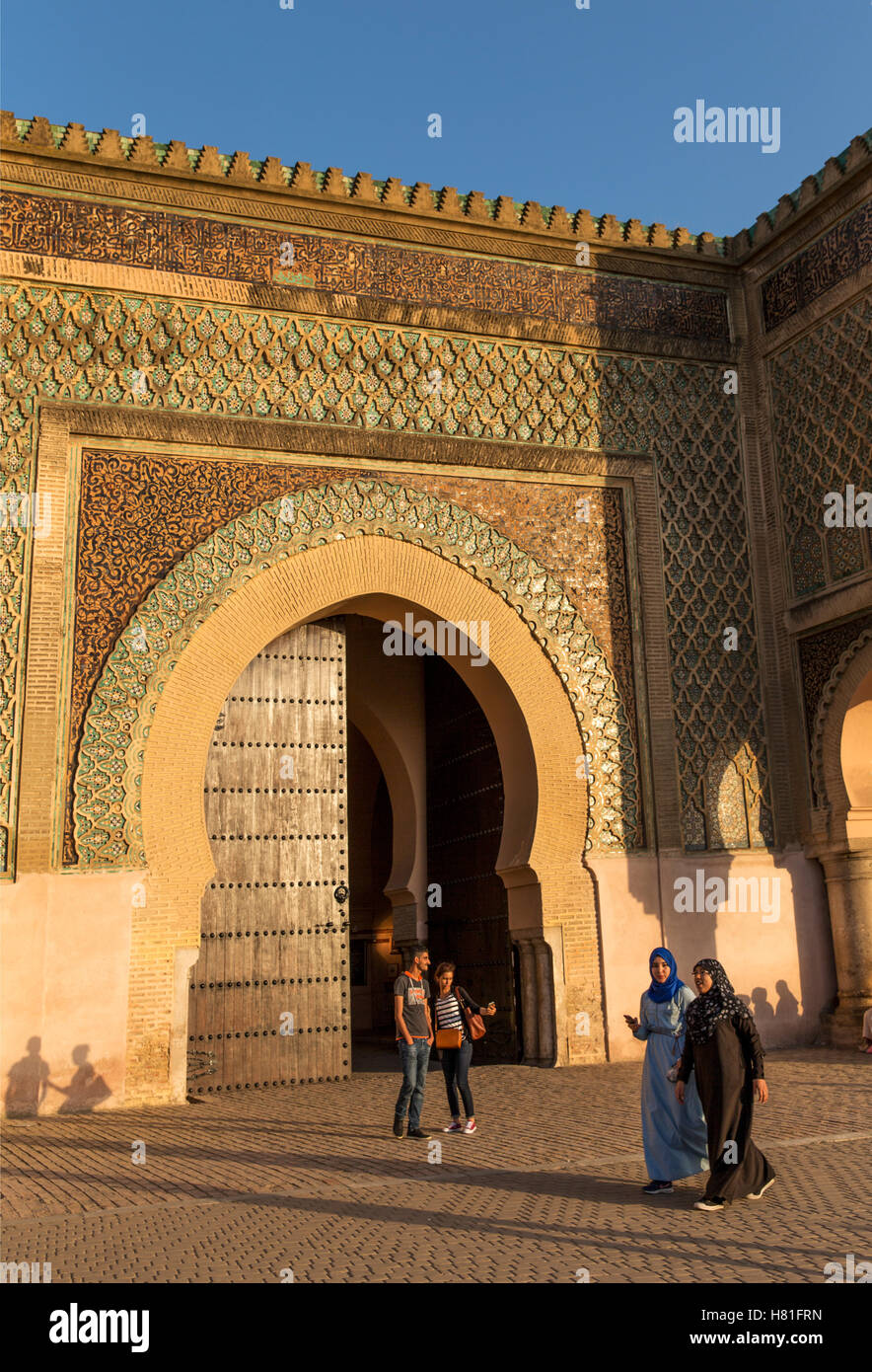 Marokko, Meknes, Bab el-Mansour, abgeschlossen im Jahre 1732 Stockfoto