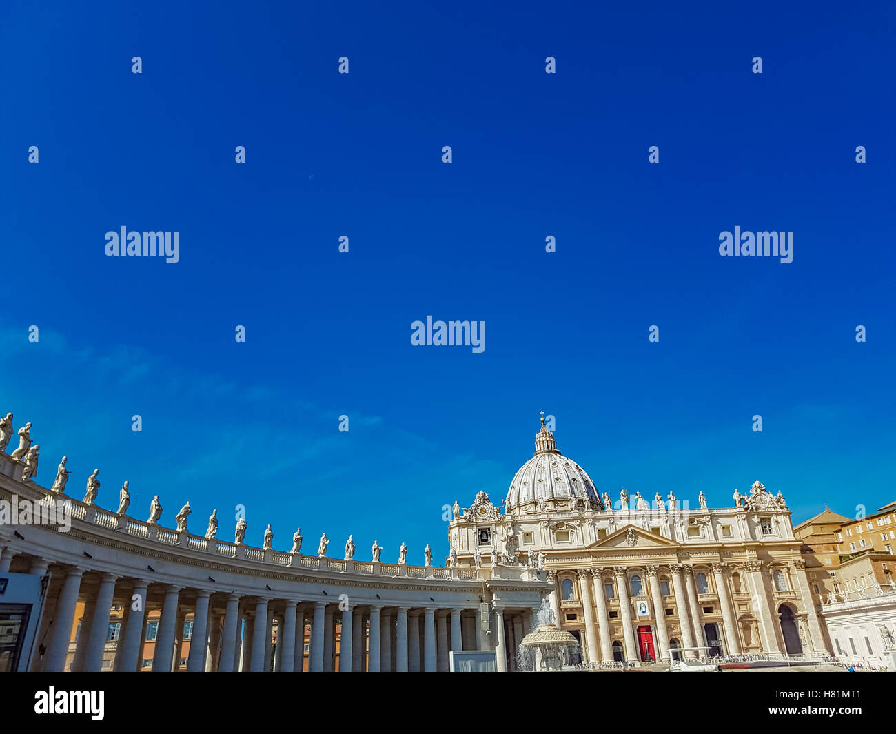 Piazza San Pietro, schöne repräsentatives Bild von der berühmteste Ort der katholischen Religion. Stockfoto