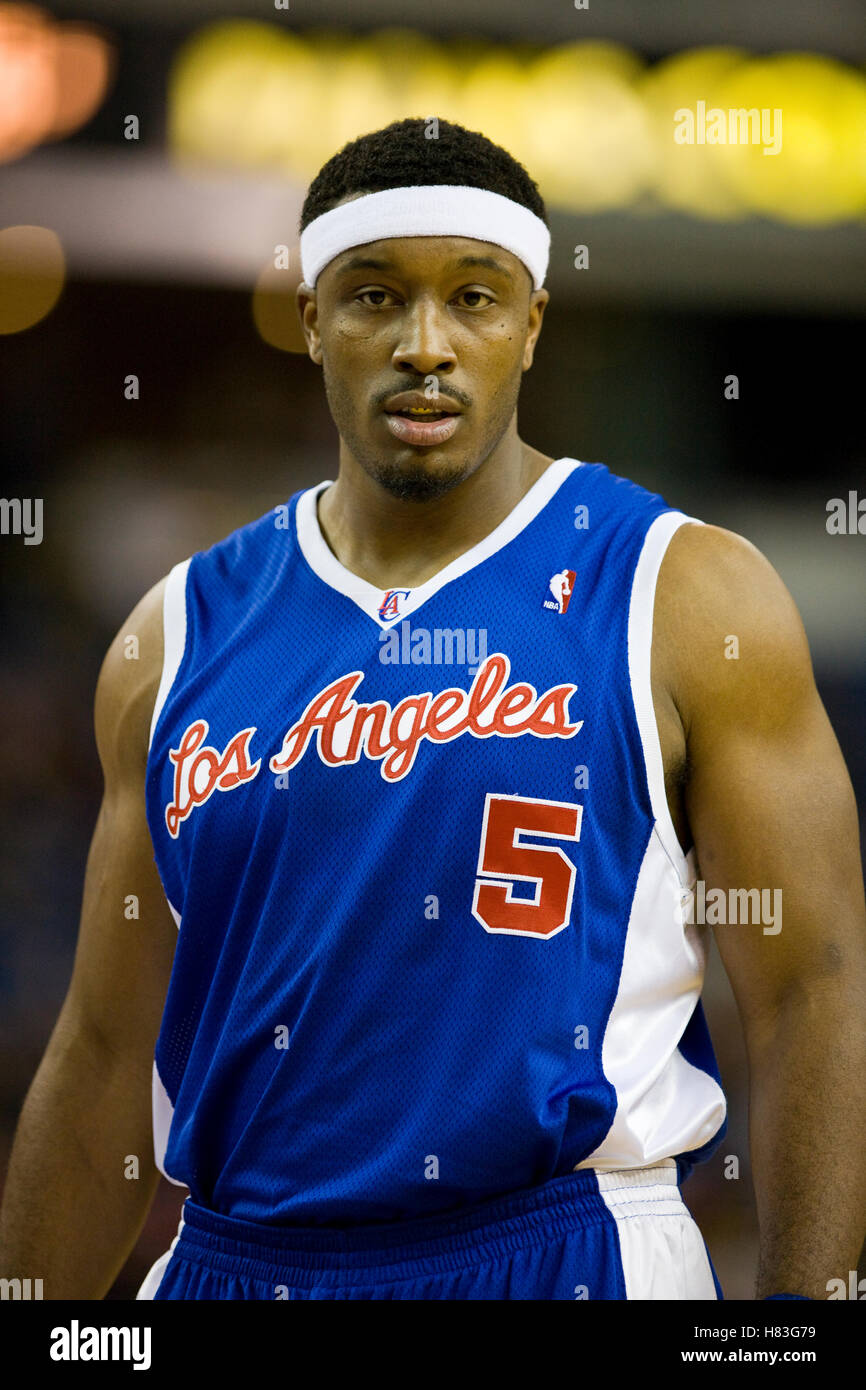 28. Februar 2010; Sacramento, Kalifornien, USA;  Los Angeles Clippers weiterleiten Craig Smith (5) im ersten Quartal gegen die Sacramento Kings in der ARCO Arena.  Sacramento besiegte Los Angeles 97-92. Stockfoto