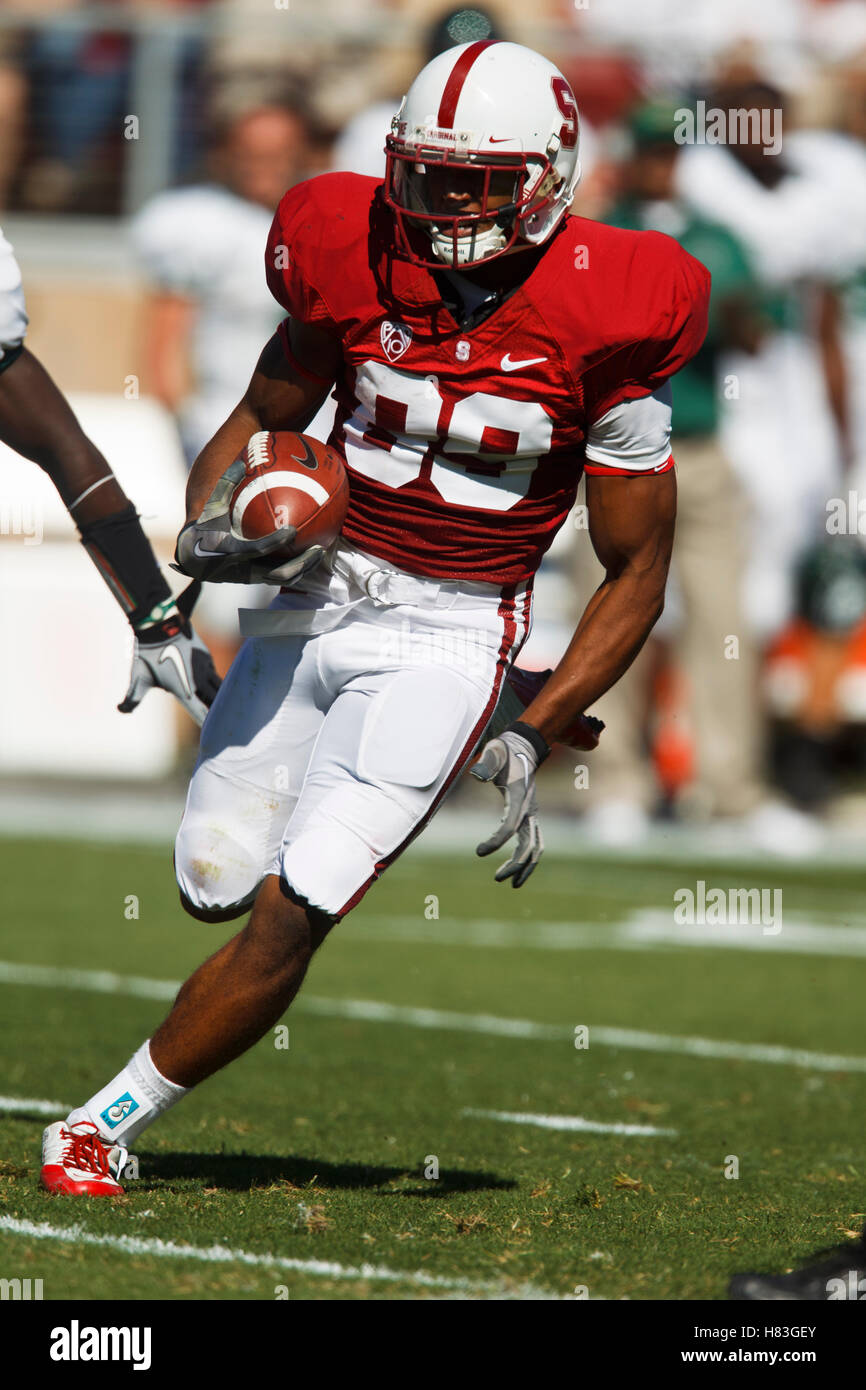 September 4, 2010; Stanford, CA, USA; Stanford Cardinal wide receiver Doug Baldwin (89) Läuft nach einem Pass von quarterback Andreas Glück (nicht abgebildet für einen 89 Yard Touchdown gegen die Sacramento Zustand-Hornissen im ersten Quartal Stockfoto