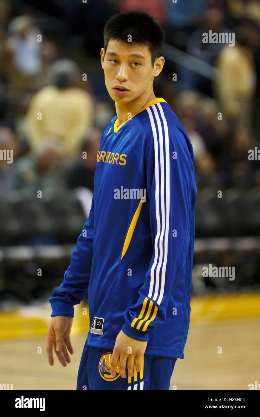 Oktober 29, 2010; Oakland, Ca, USA; Golden State Warriors Point Guard Jeremy lin (7) Aufwärmen vor dem Start des dritten Quartals gegen die Los Angeles Clippers in der Oracle Arena. die Krieger die Scherer 109-91 besiegt. Stockfoto