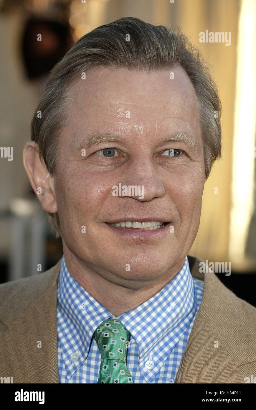 MICHAEL YORK AUSTIN POWERS IN GOLDSTÄNDER PREMIERE UNIVERSAL Amphitheater UNIVERSAL CITY LA USA 22. Juli 2002 Stockfoto