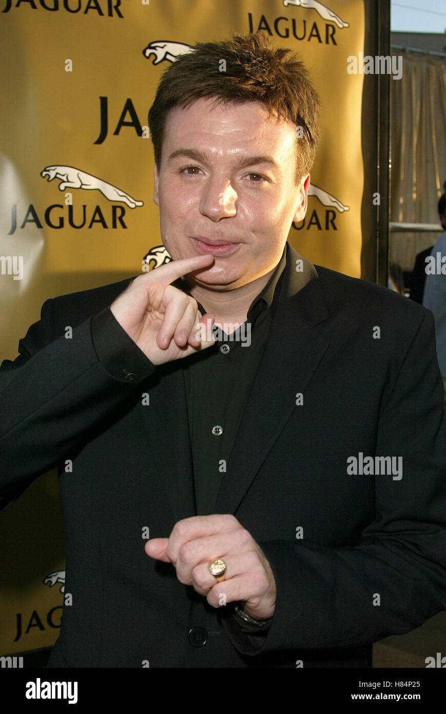 MIKE MYERS AUSTIN POWERS IN GOLDSTÄNDER PREMIERE UNIVERSAL Amphitheater UNIVERSAL CITY LA USA 22. Juli 2002 Stockfoto