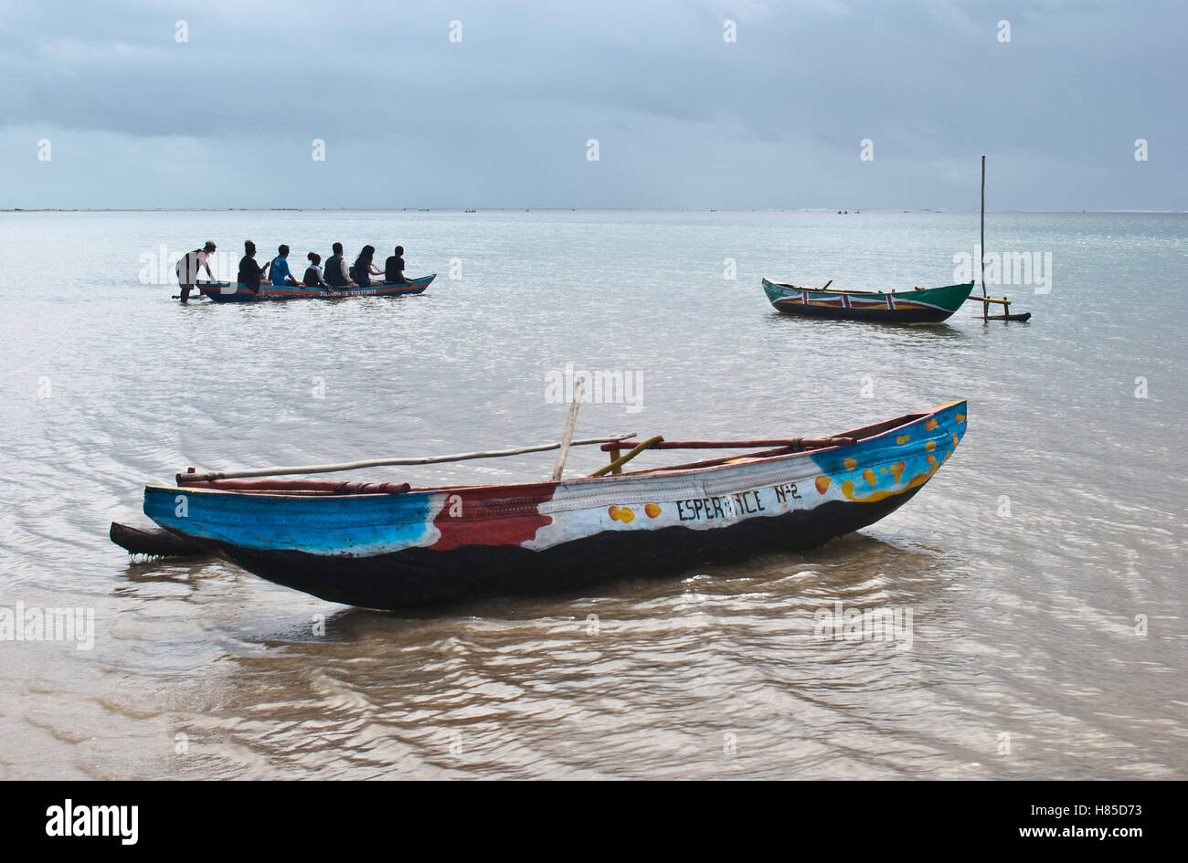 Touristen gehen Boot fahren, besuchen Sie die Lagune (Madagaskar) Stockfoto