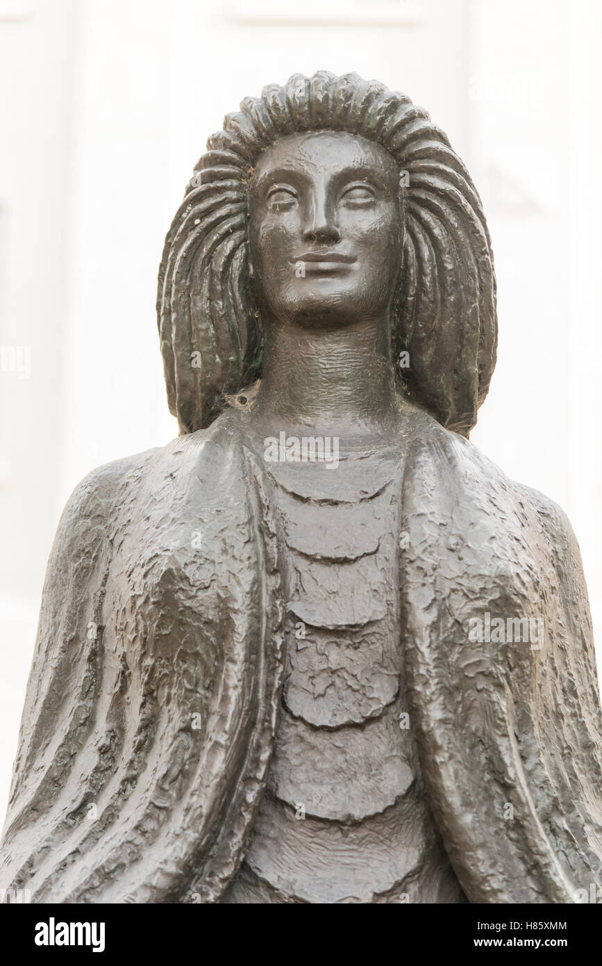 Eine Bronzestatue des Ceres-Göttin des Mais außerhalb Fosters Mühle ein Wohnhaus umgewandelt, aus dem alten Spillars-Lager Stockfoto