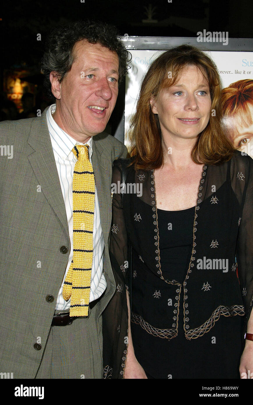 GEOFFREY RUSH JANE MENELAOS DIE KNALLKÖRPER-SCHWESTERN. PREMIERE der GROVE in LOS ANGELES USA 19. September 2002 Stockfoto