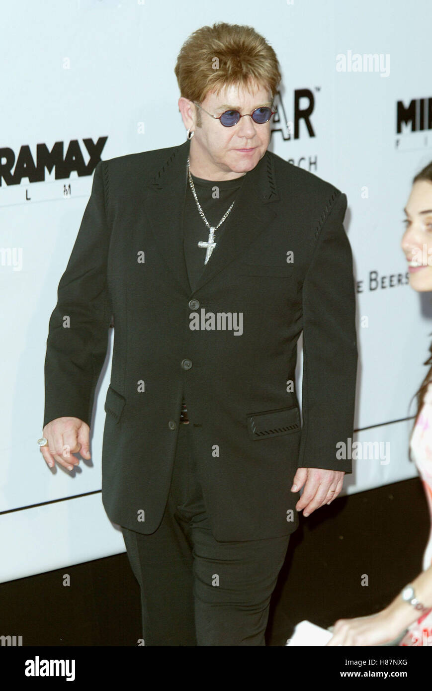 SIR ELTON JOHN CANNES FILM FESTIVAL CANNES Frankreich 22. Mai 2003 Stockfoto