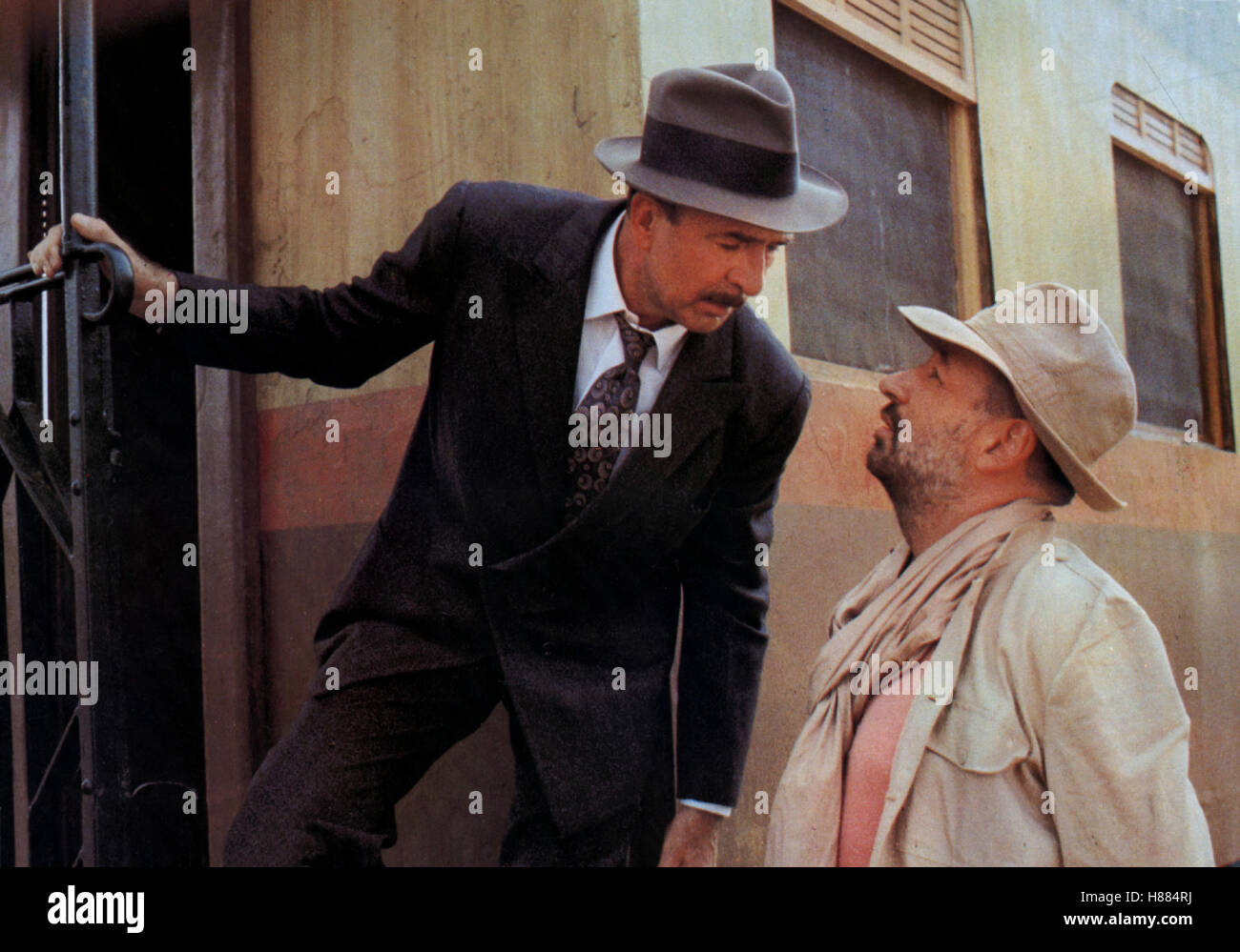 Der Saustall (COUP DE TORCHON) F 1981, Regie: Bertrand Tavernier, JEAN-PIERRE MARIELLE, PHILIPPE NOIRET, Key: Zug, Abschied, Hütte Stockfoto