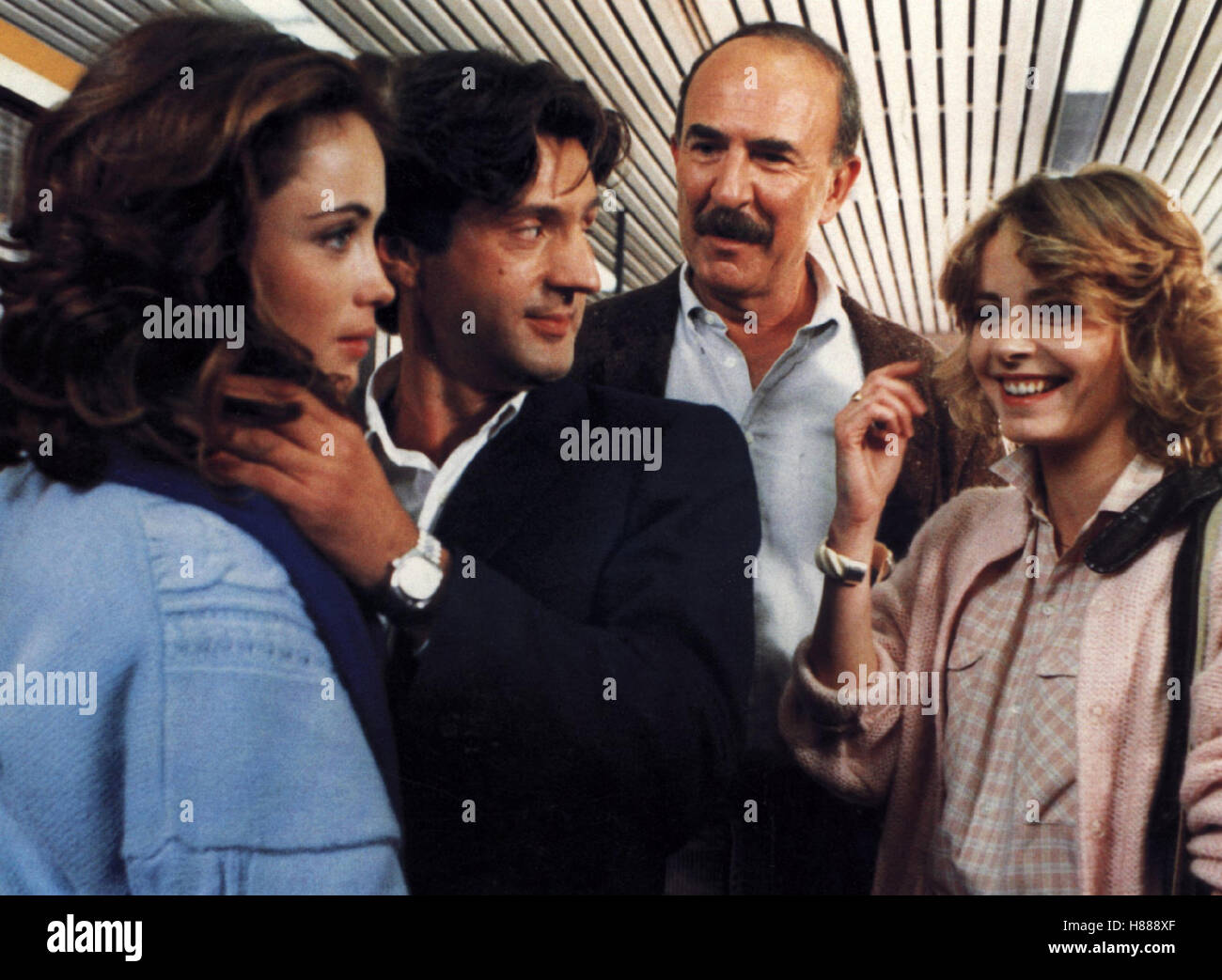 Der Filou, (L' AMOUR EN DOUCE) F 1985, Regie: Edouard Molinaro, EMMANUELE BEART, DANIEL AUTEUIL, JEAN-PIERRE MARIELLE, SOPHIE BARJAC Stockfoto