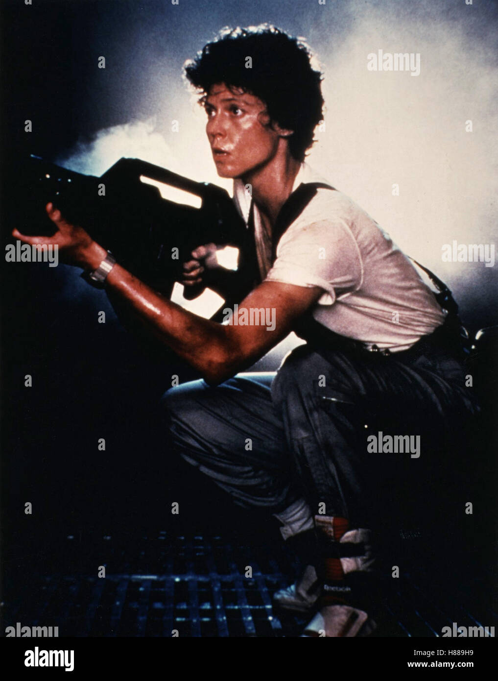 Aliens - Die Rückkehr (ALIENS) USA 1986, Regie: James Cameron, SIGOURNEY WEAVER, Stichwort: Waffe Stockfoto
