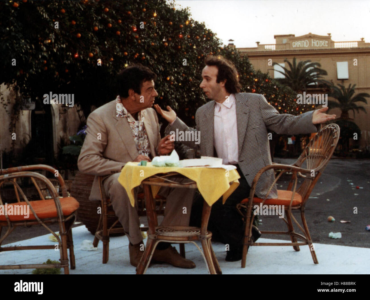 Ein Himmlischer Teufel (IL PICCOLO DIAVOLO) IT 1988, Regie: Roberto Benigni, WALTER MATTHAU, ROBERTO BENIGNI Stockfoto