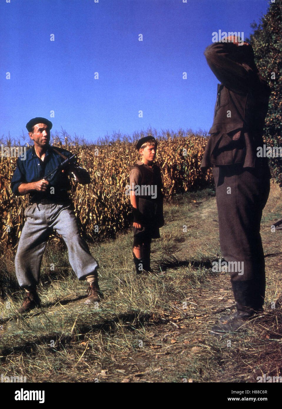 Der Krieg ist aus (Après LA GUERRE) F 1989, Regie: Jean-Loup Hubert, MARTIN LAMOTTE, ANTOINE HUBERT, RICHARD BOHRINGER, Key: Waffe, MP Stockfoto