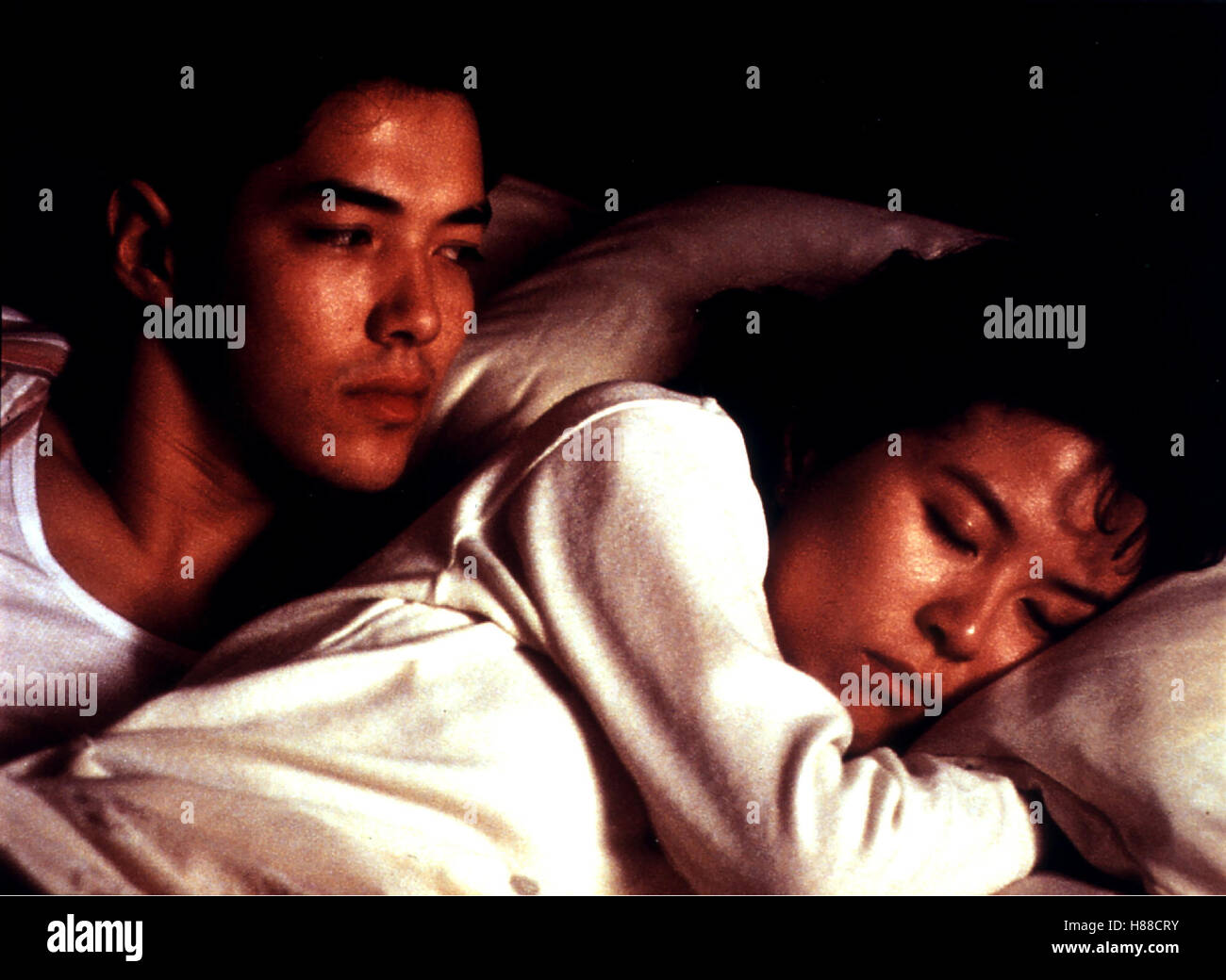 Eine Tasse Tee Für Die Liebe (EAT A BOWL OF TEA), USA 1988 Regie; Wayne Wang RUSSELL WONG, CORA MIAO Stockfoto