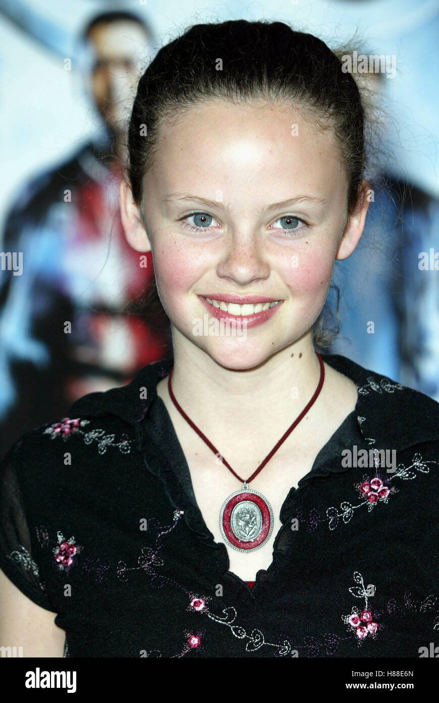 SARAH RAMOS kugelsichere Mönch PREMIER CHINESE THEATRE HOLLYWOOD LOS ANGELES USA 9. April 2003 Stockfoto