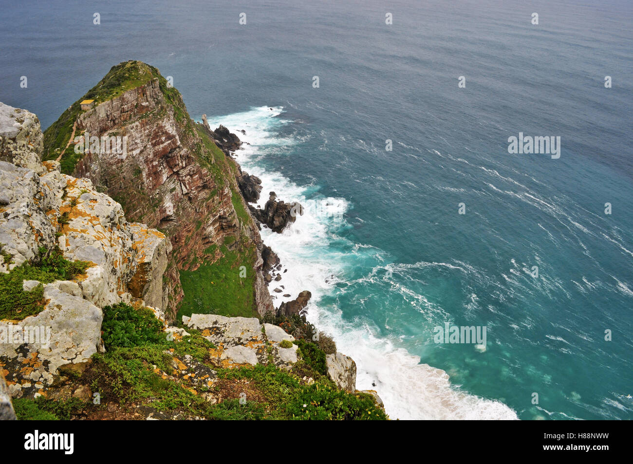 Südafrika: Stürmisches Meer und Wetter am Cape Point, einer Landzunge an der südöstlichen Ecke der Kap-Halbinsel Stockfoto