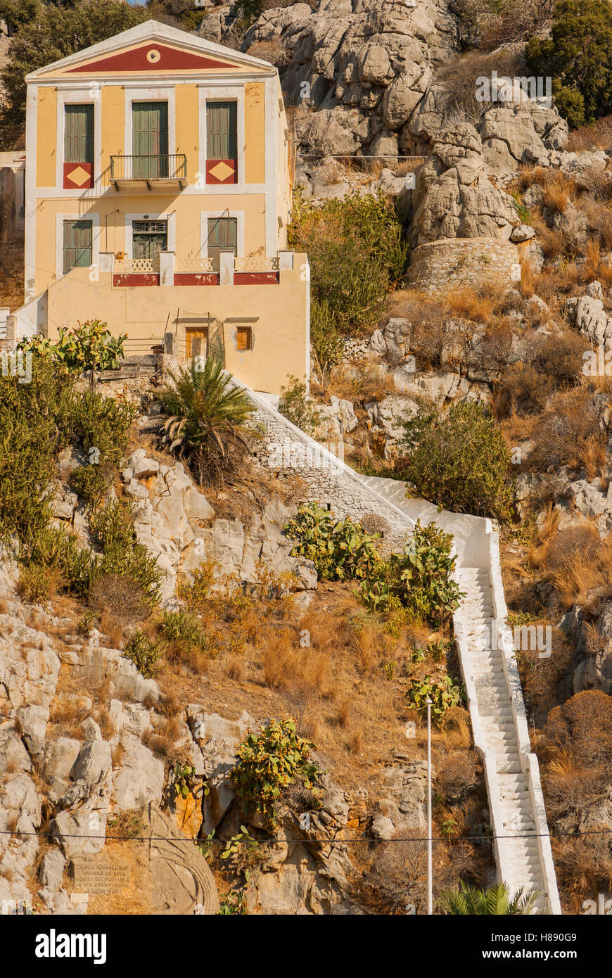 Das Haus mit langen Schritten in Yialos, Symi, Griechenland Stockfoto