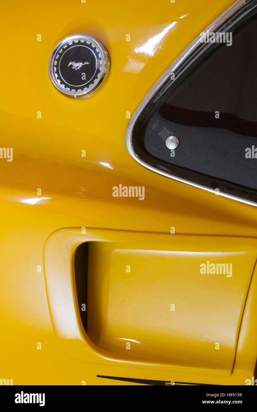 Detail von einem gelben 1969 Mustang Fastback 63A Stockfoto