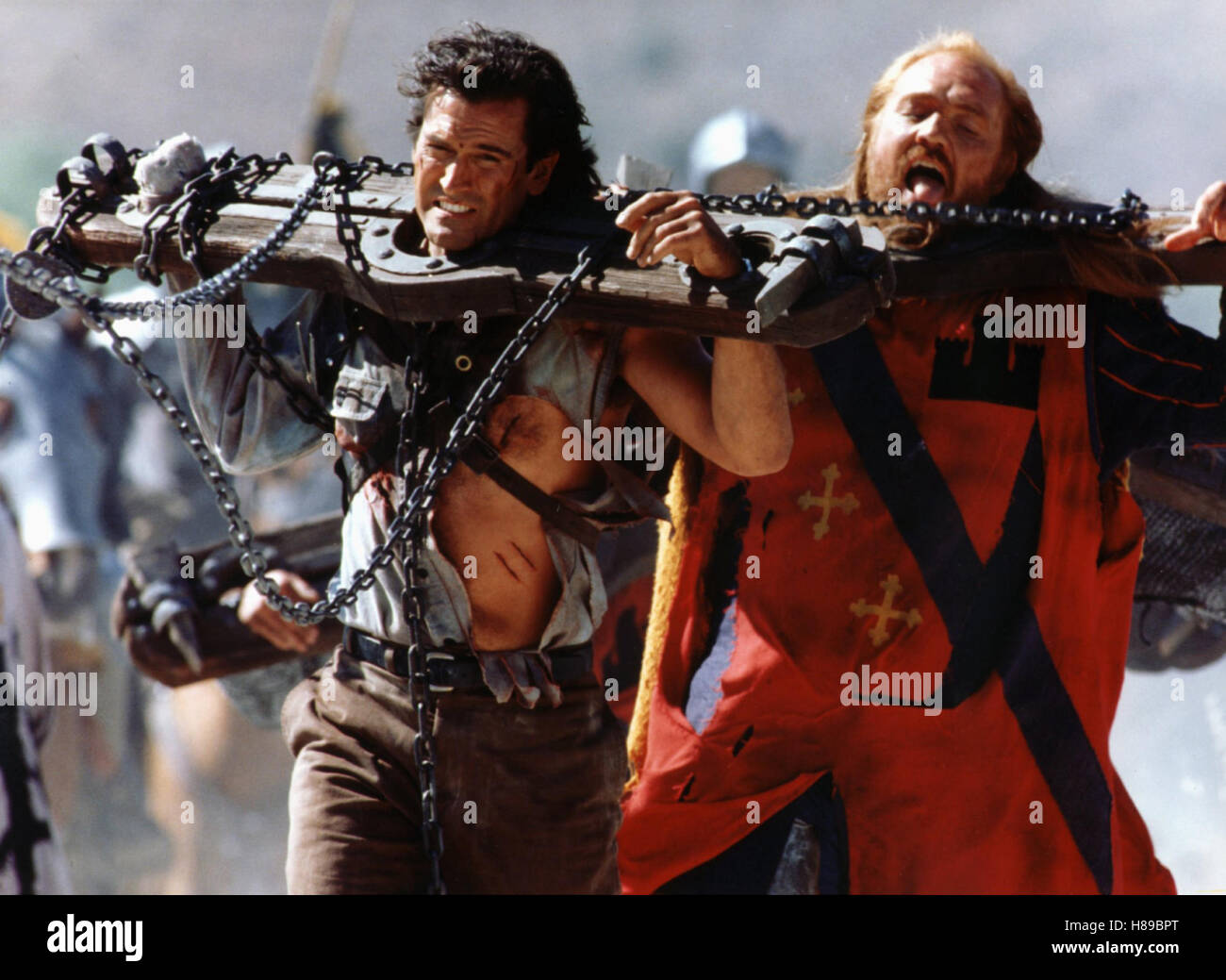 Armee der Finsternis, (ARMY OF DARKNESS) USA 1993, Regie Sam Raimi, BRUCE CAMPBELL (li