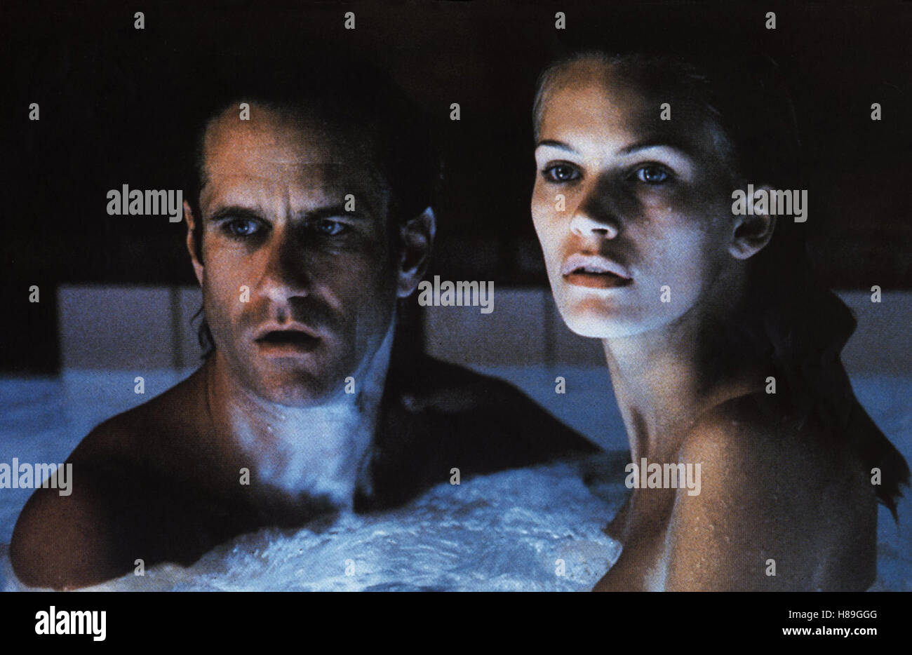 Spezies (Arten) USA 1995, Regie: Roger Donaldson, NATASHA HENSTRIDGE (Re), Stichwort: Schwimmbad Stockfoto