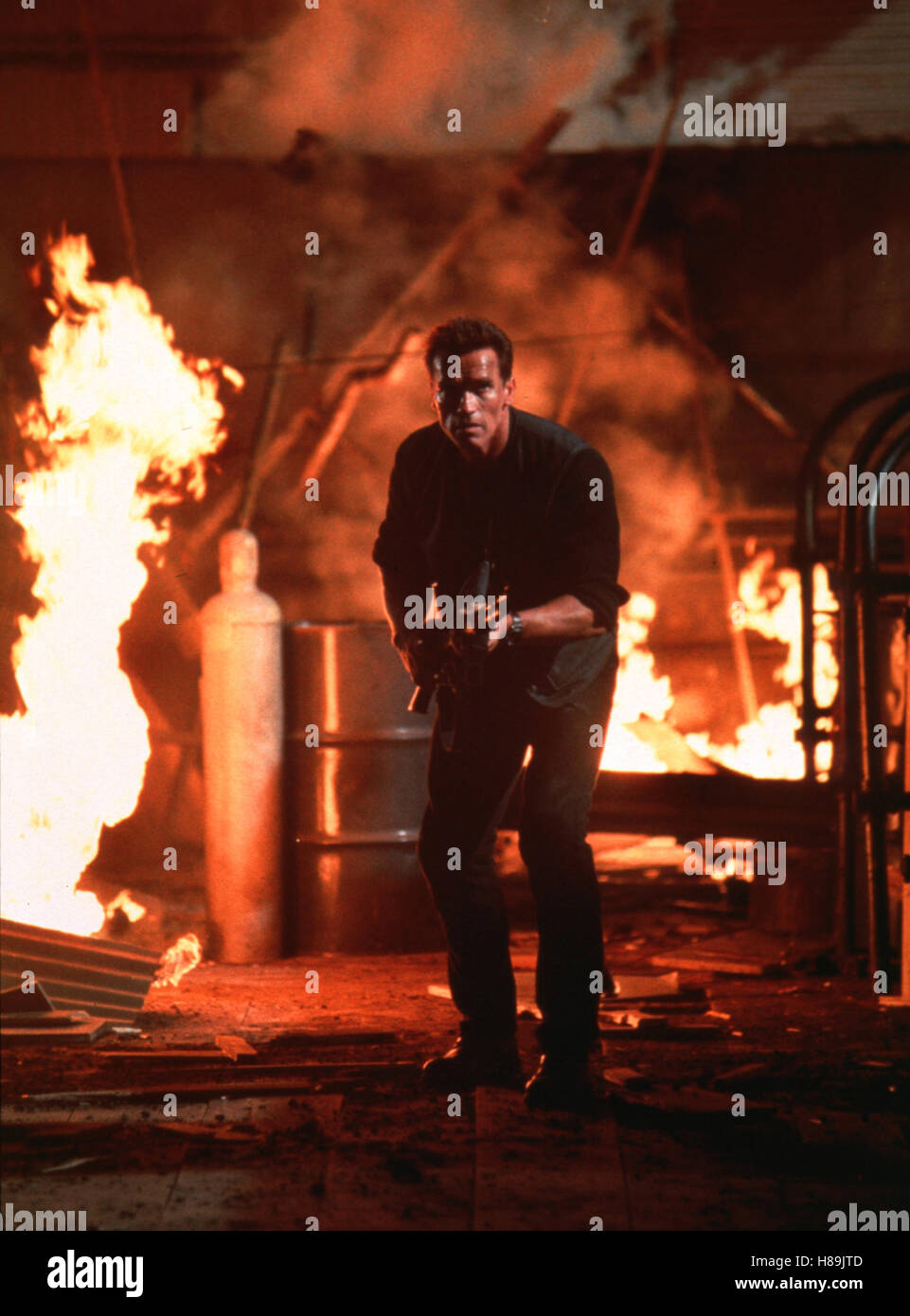 Radiergummi (ERASER) USA 1996, Regie Chuck Russell, ARNOLD