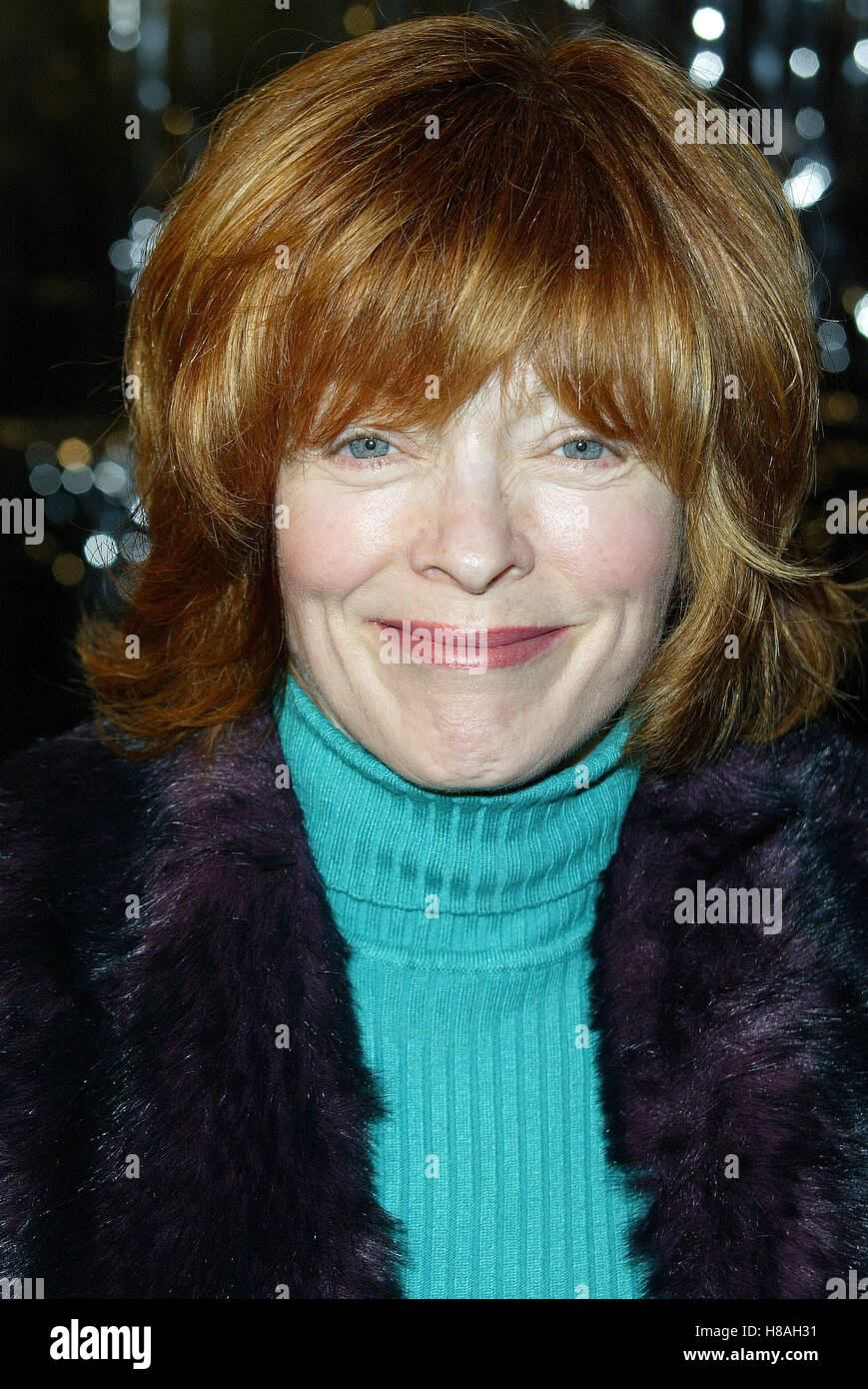 FRANCES FISHER COLD MOUNTAIN PREMIERE LOS ANGELES MANN Theater WESTWOOD LOS ANGELES USA 7. Dezember 2003 Stockfoto