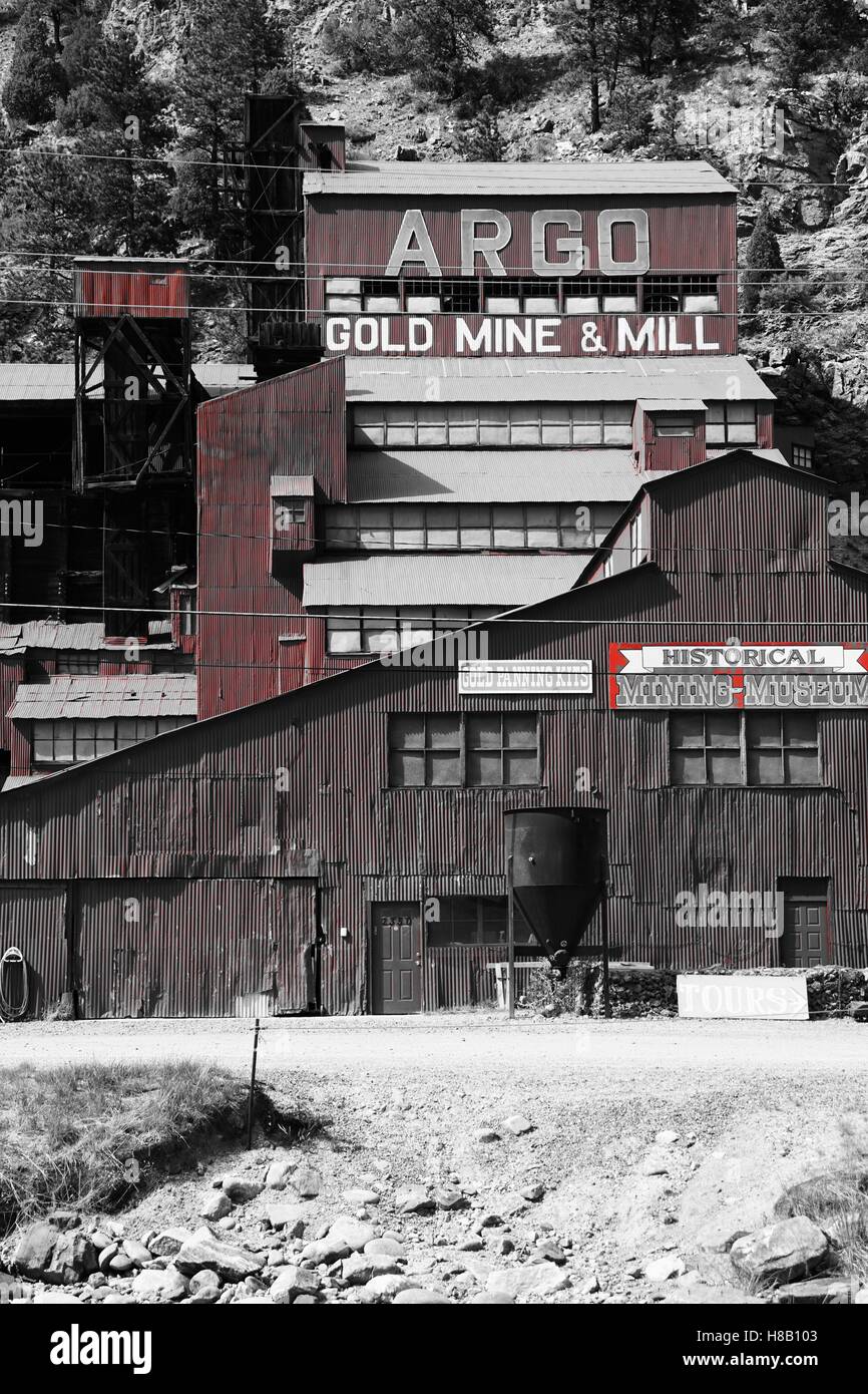 Rot schwarz / weiß ARGO Goldmine und Mühle Denver Stockfoto