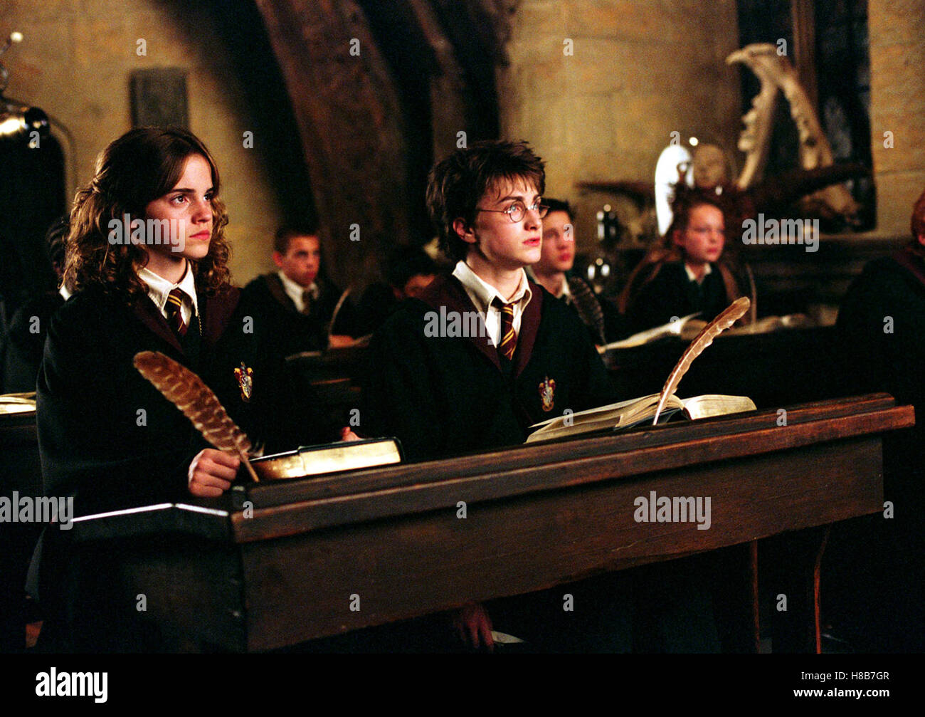 Harry Potter Und der Gefangene von Askaban, (HARRY POTTER und der Gefangene von Askaban) USA 2004, Regie: Alfonso Cuarón, EMMA WATSON, DANIEL RADCLIFFE, Schlüssel: Schule, Schulbank Stockfoto