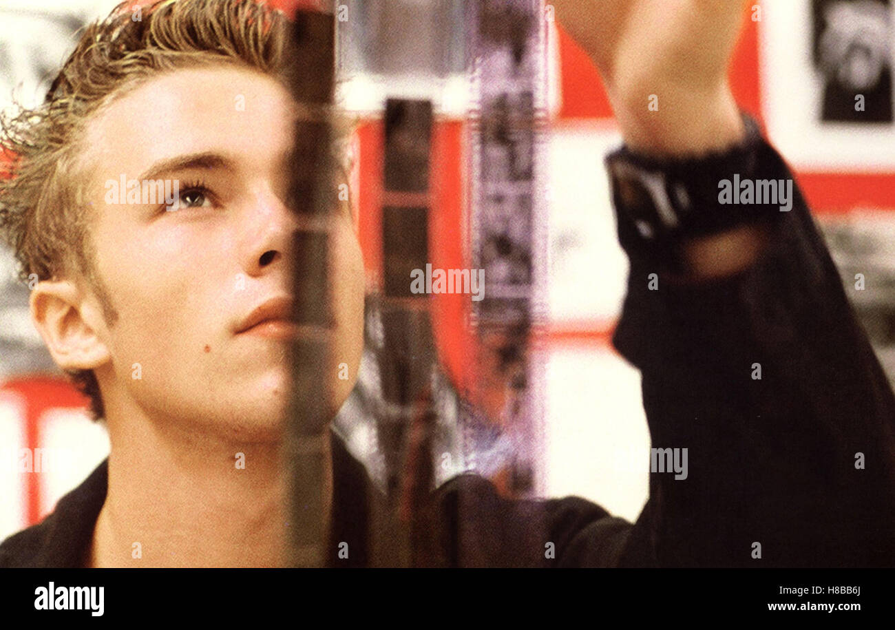 Elephant (Elefant) USA 2003, Regie: Gus Van Sant, ELIAS McCONNELL, Key: Negative, Filmstreifen, Photolabor, Stockfoto Elephant (Elefant) USA 2003, Regie: Gus Van Sant, ELIAS McCONNELL, Key: Negative, Filmstreifen, Photolabor, Stockfoto