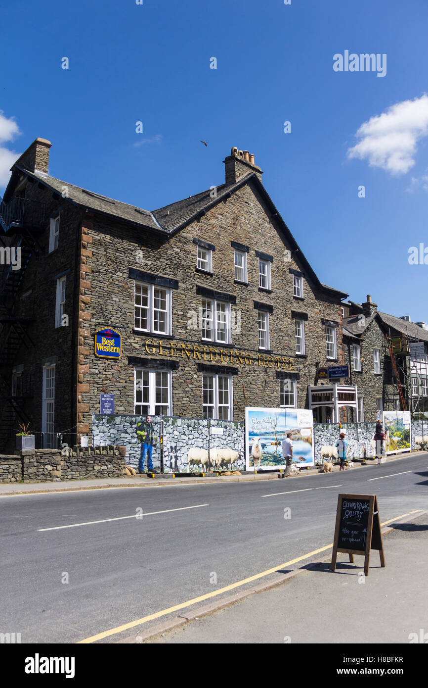 Glenridding Hotel geschlossen wegen Renovierung nach Winter Überschwemmungen im Zentrum von Glenridding Dorf, Cumbria. Stockfoto