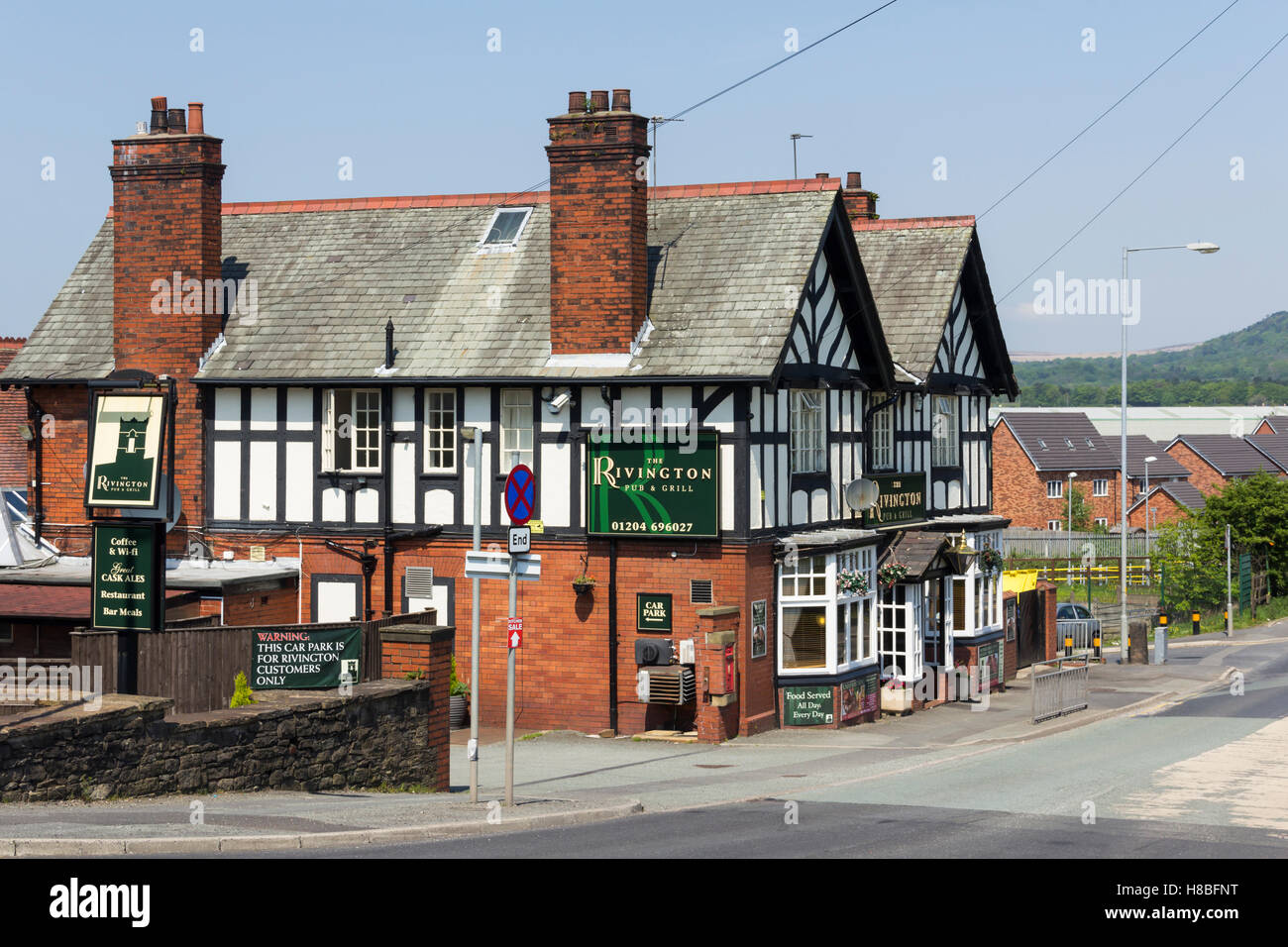 Die Rivington Pub &amp; Grill Restaurant, ehemals The Ridgeway Arms auf Station Road in Blackrod, in der Nähe von Bolton, Lancashire. Stockfoto