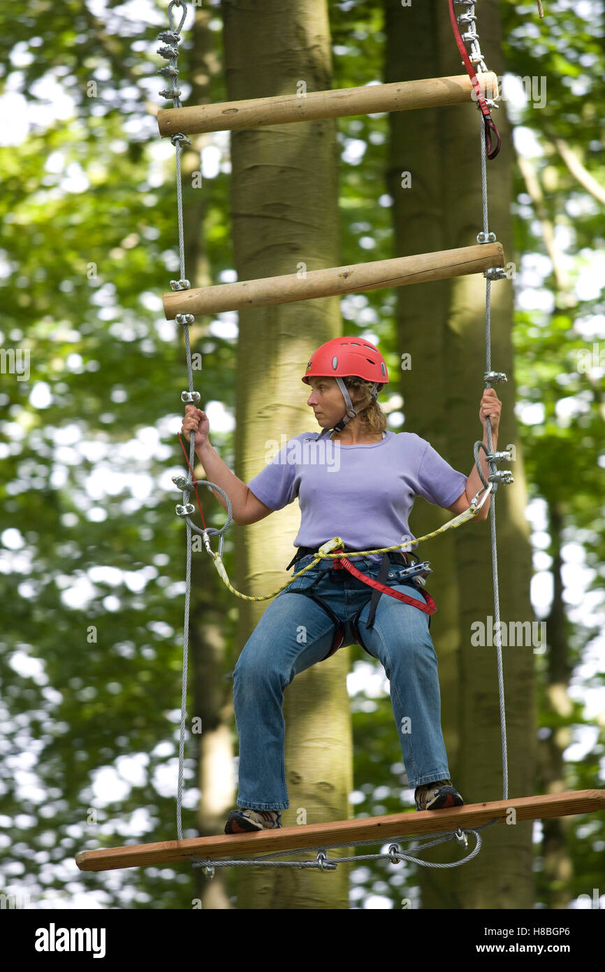 Europa, Deutschland, North Rhine-Westphalia, Wetter an der Ruhr, Hochseilgarten. Stockfoto