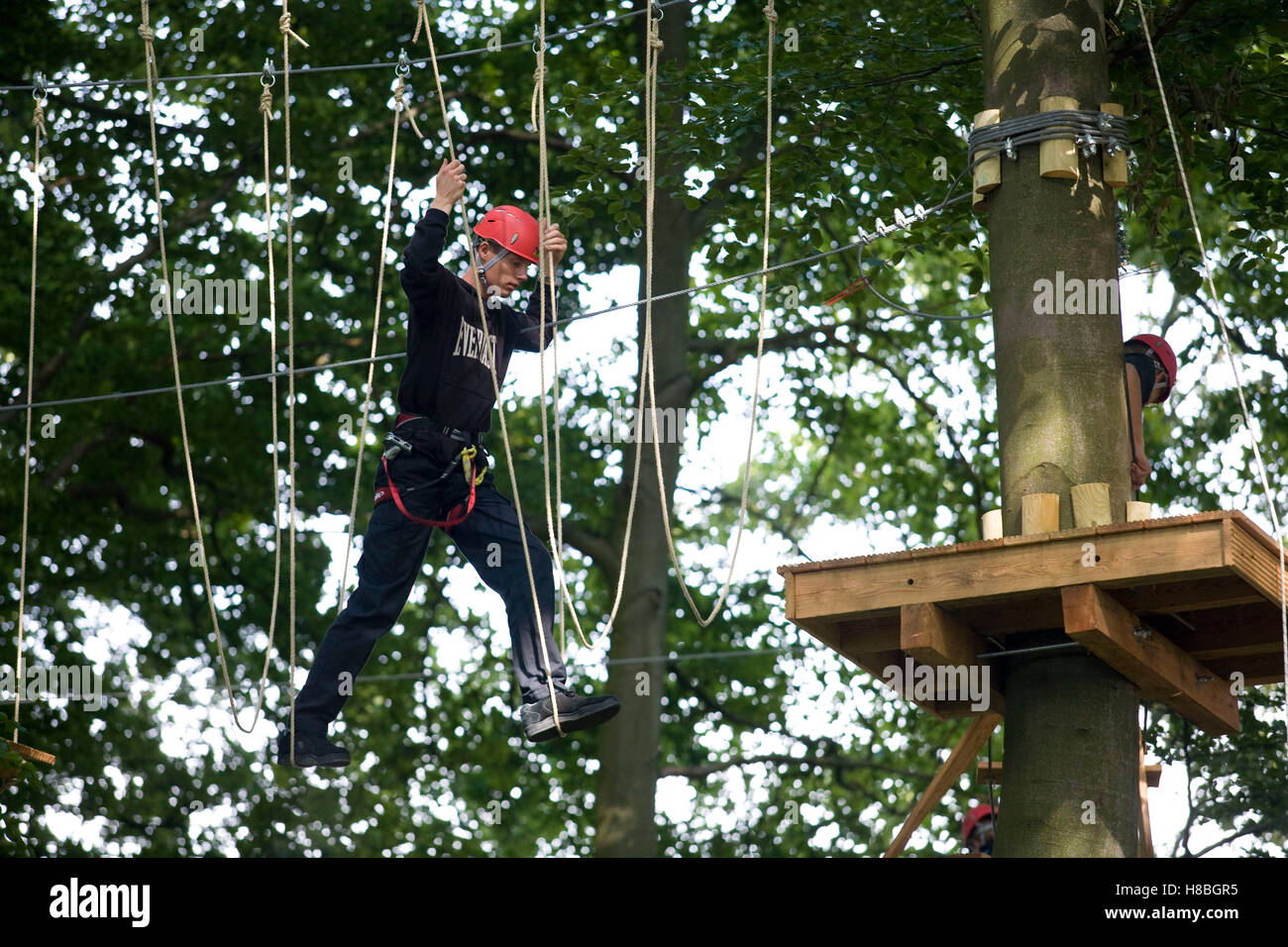 Europa, Deutschland, North Rhine-Westphalia, Wetter an der Ruhr, Hochseilgarten. Stockfoto
