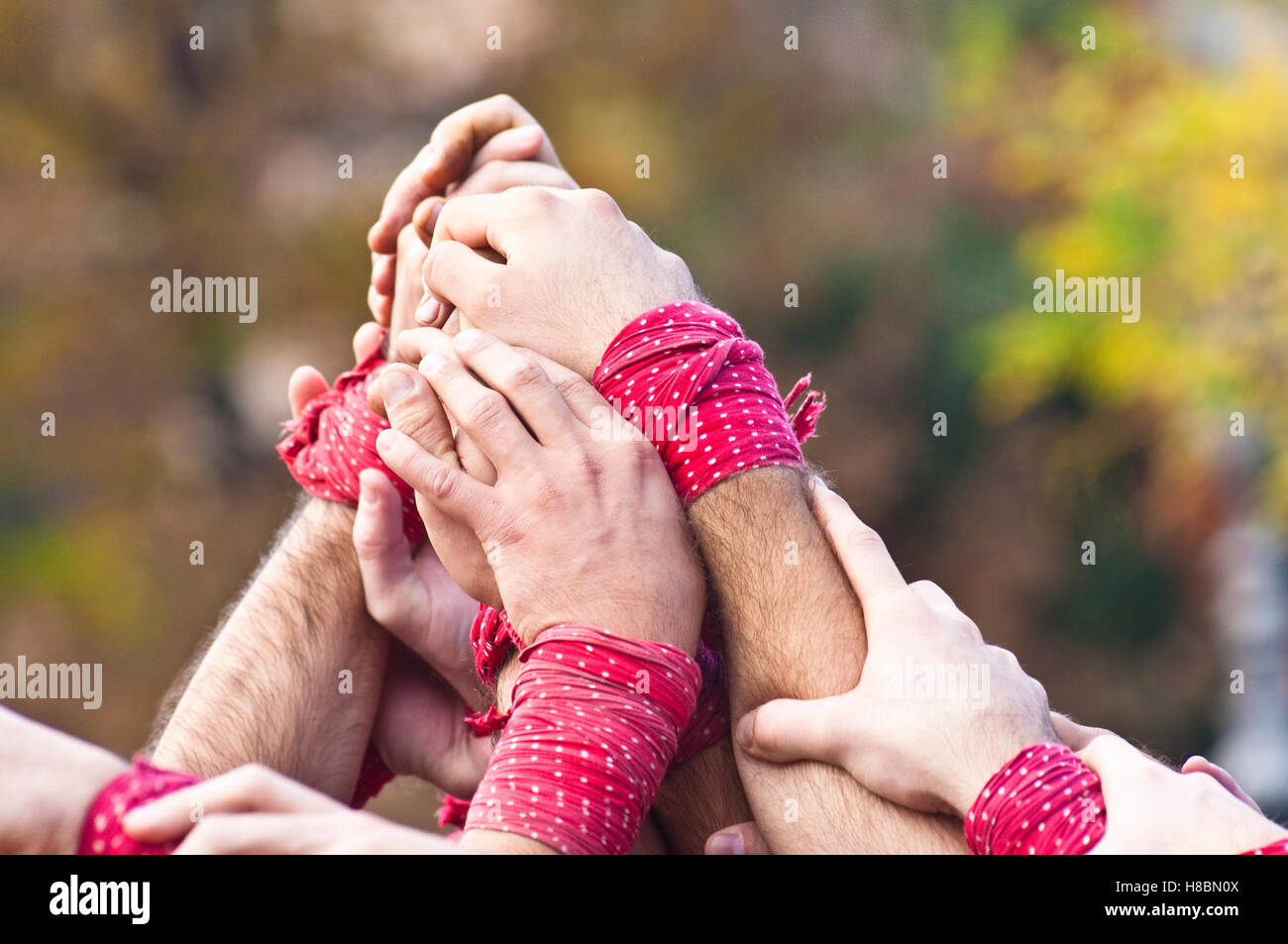 Castellers bauen menschliche Türme in Sant Cugat del Vallès, Barcelona, Katalonien, Spanien Stockfoto