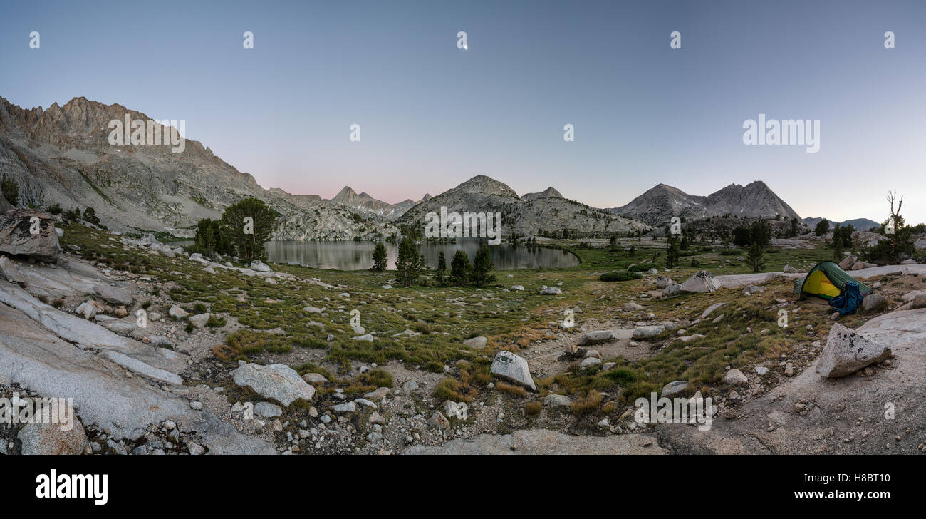 Abenddämmerung am Evolution Lake, Kings Canyon Nationalpark, Kalifornien, Vereinigte Staaten von Amerika, Nordamerika Stockfoto