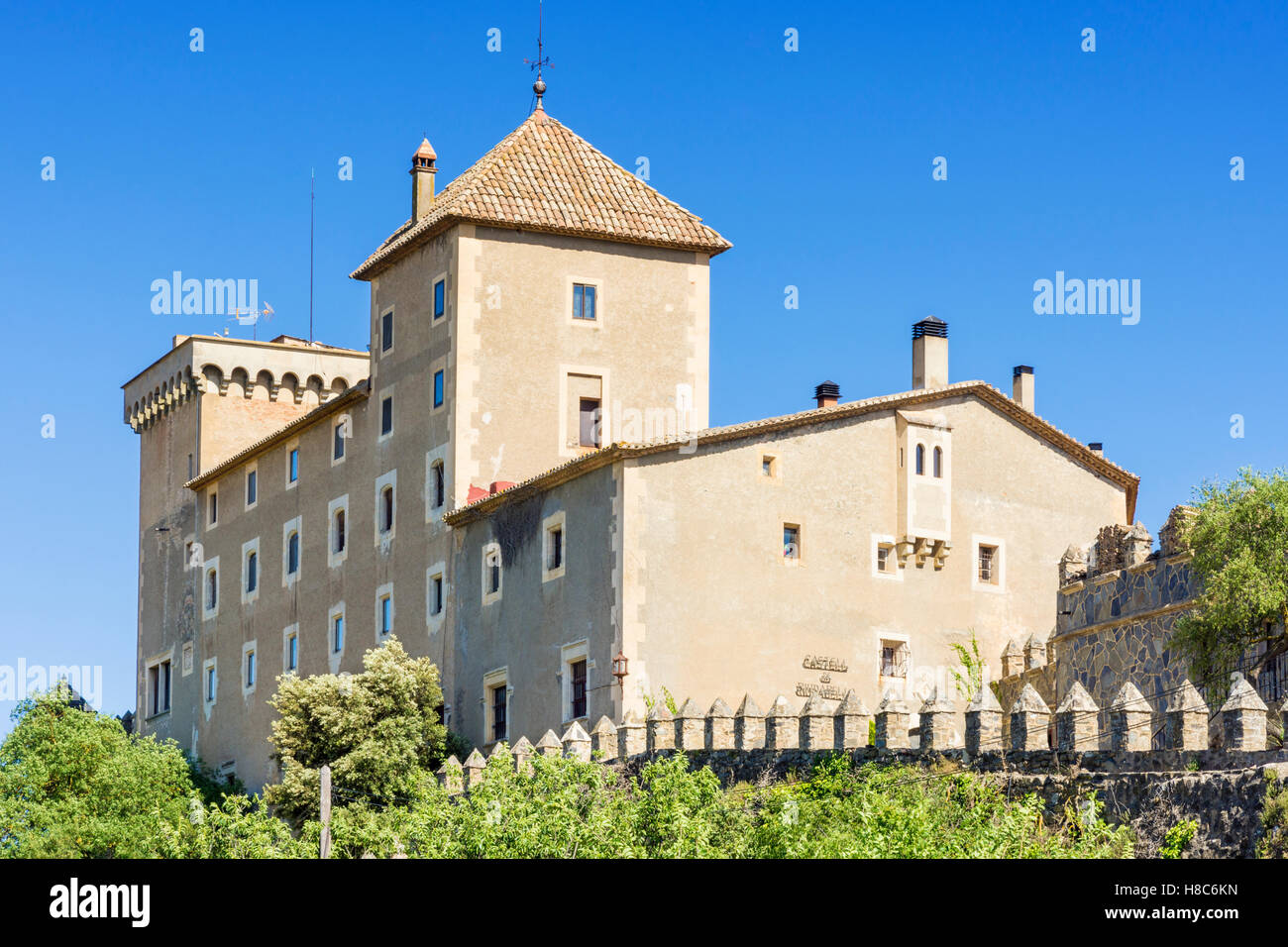 Das befestigte Haus Castell de Riudabella, Vimbodí, Tarragona, Spanien Stockfoto