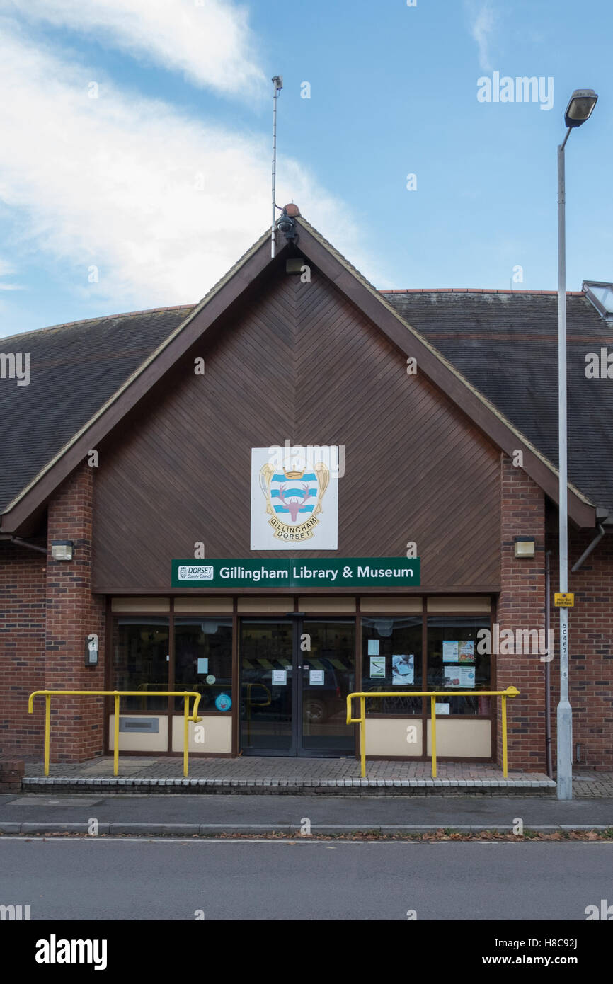 Gillingham Bibliothek & Museum Gillingham Dorset Stockfoto