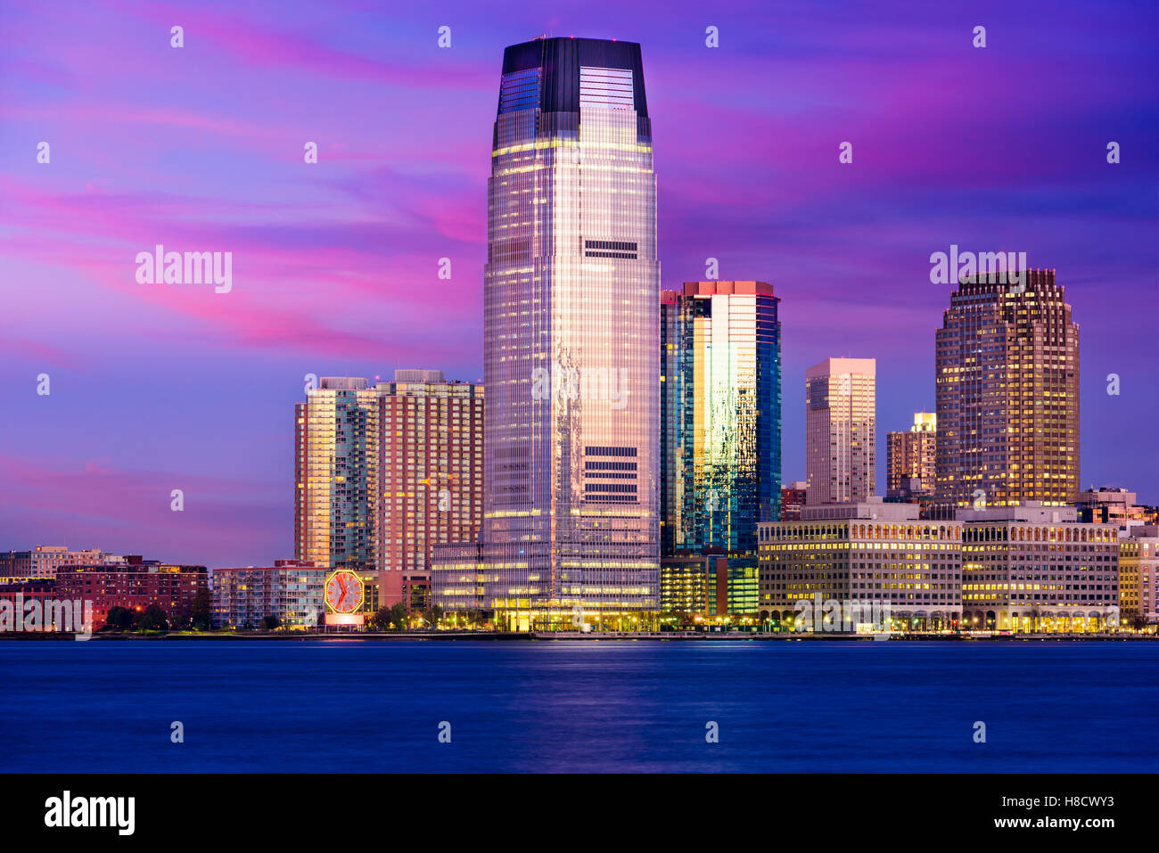 Austausch statt, Jersey City, New Jersey, USA Skyline auf dem Hudson River. Stockfoto