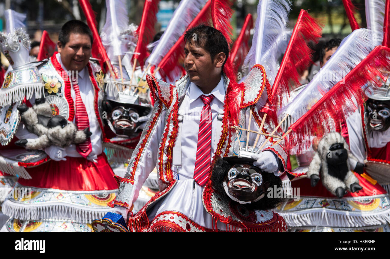 Folkloristische Tänzer aus der Region Puno, Peru. Stockfoto