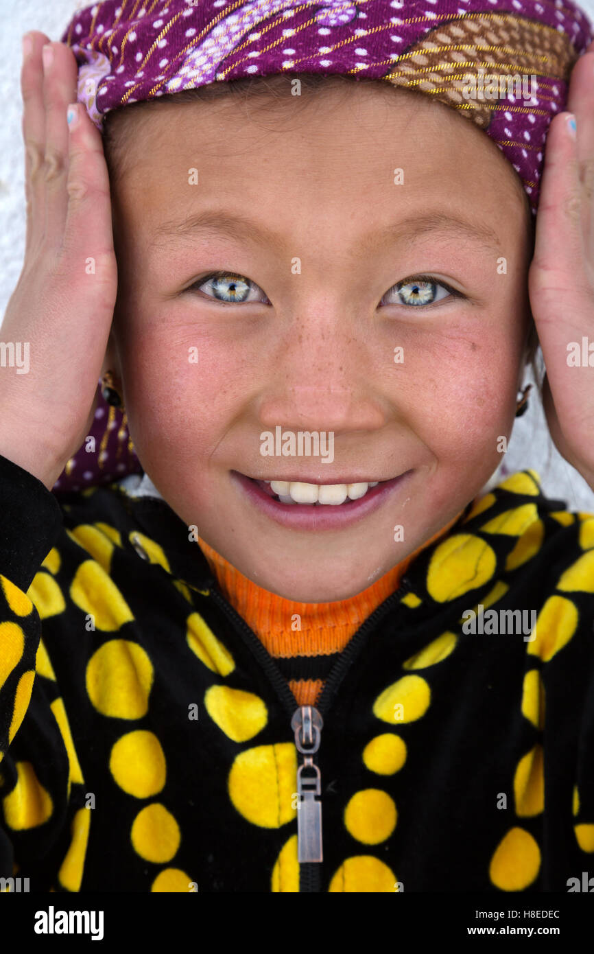 Kaltaklar anal jinsiy aloqa video Yaxshi sifatli yosh lezbiyen