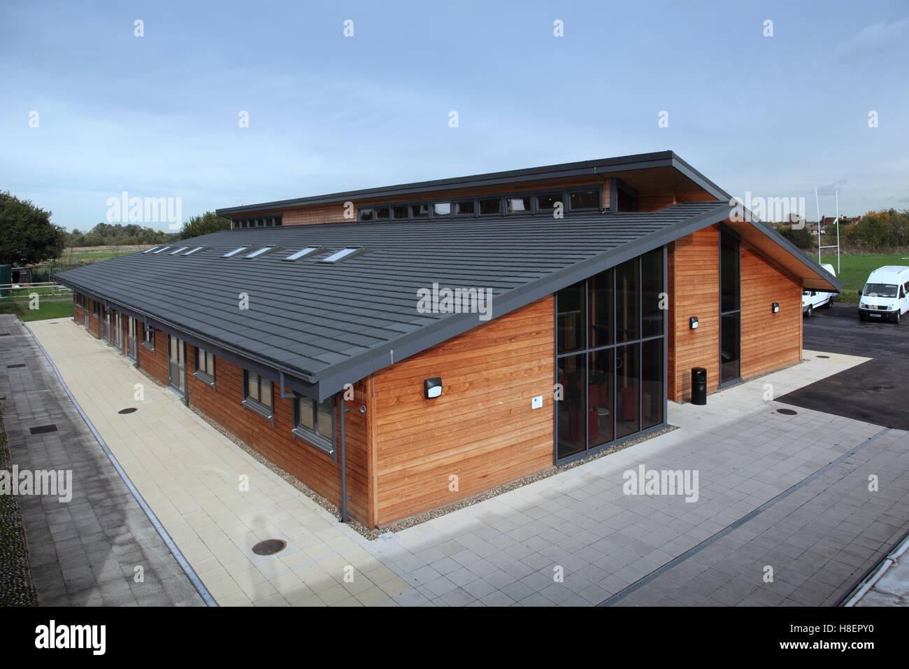 Außen eine neue All-Holz-Klassenzimmer-Blocks an Ockendon Studio School. Eine moderne Schule UK Academy Stockfoto