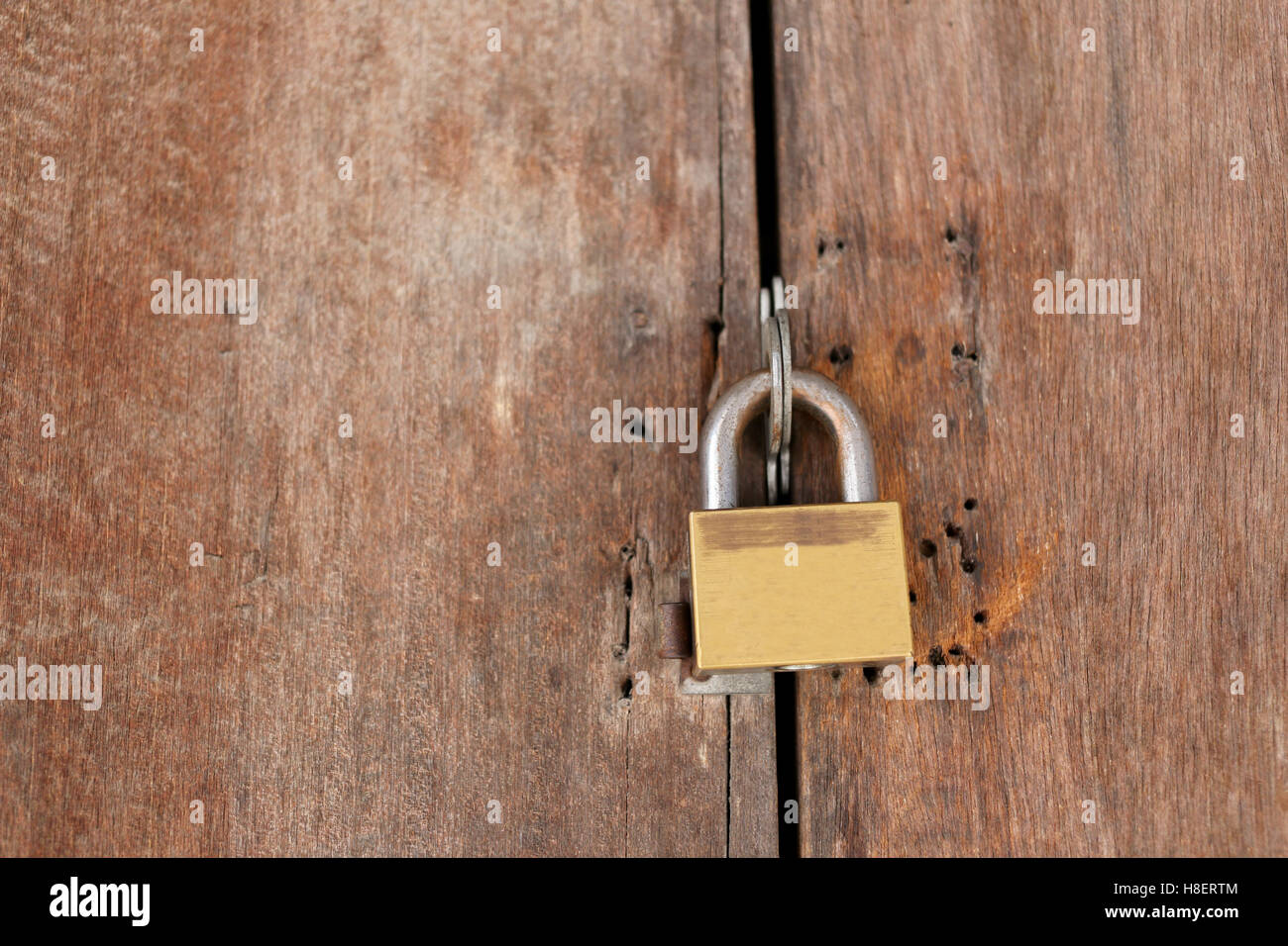 Alte Holztür, Häuser Holztür des traditionell in Thailand. Stockfoto