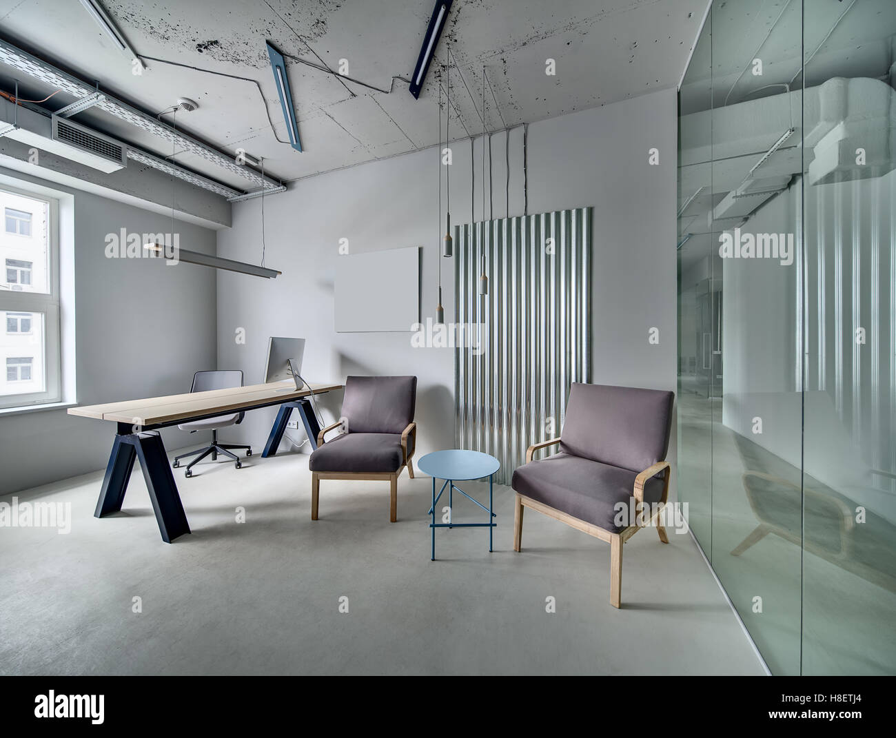 Büro im Loft-Stil Stockfoto