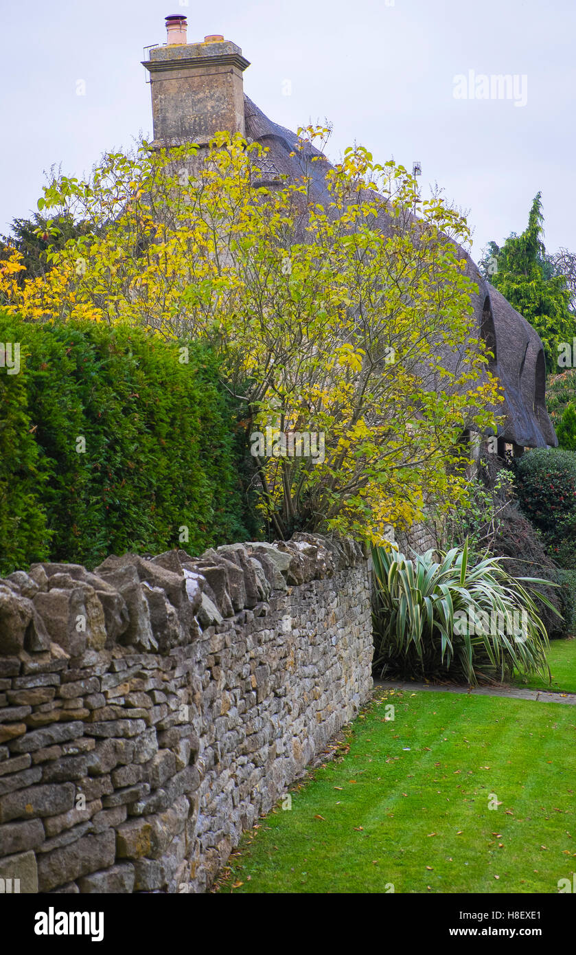 außergewöhnlicher Schönheit der Cotswolds, England im Herbst Stockfoto