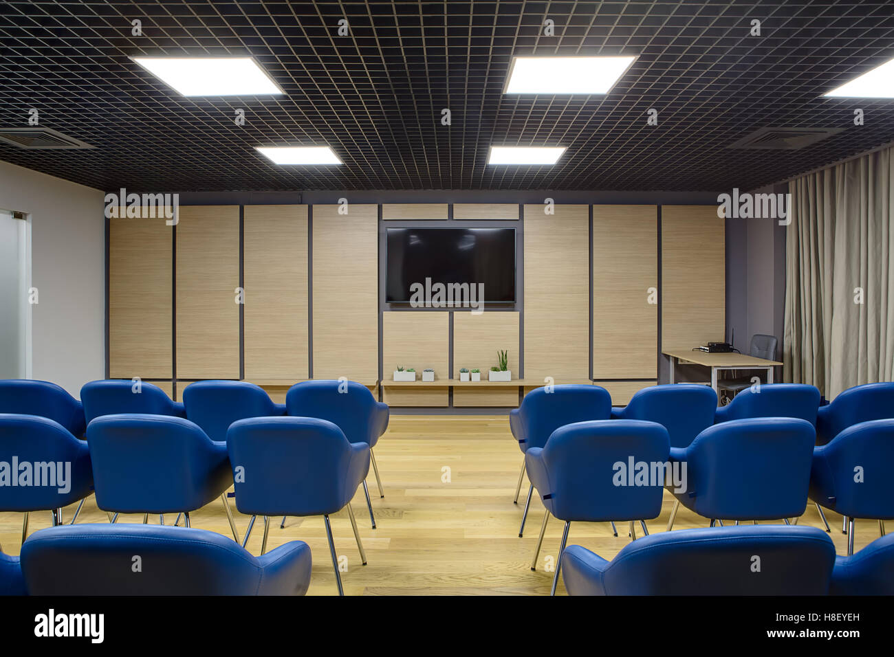 Moderner Konferenzraum Stockfoto