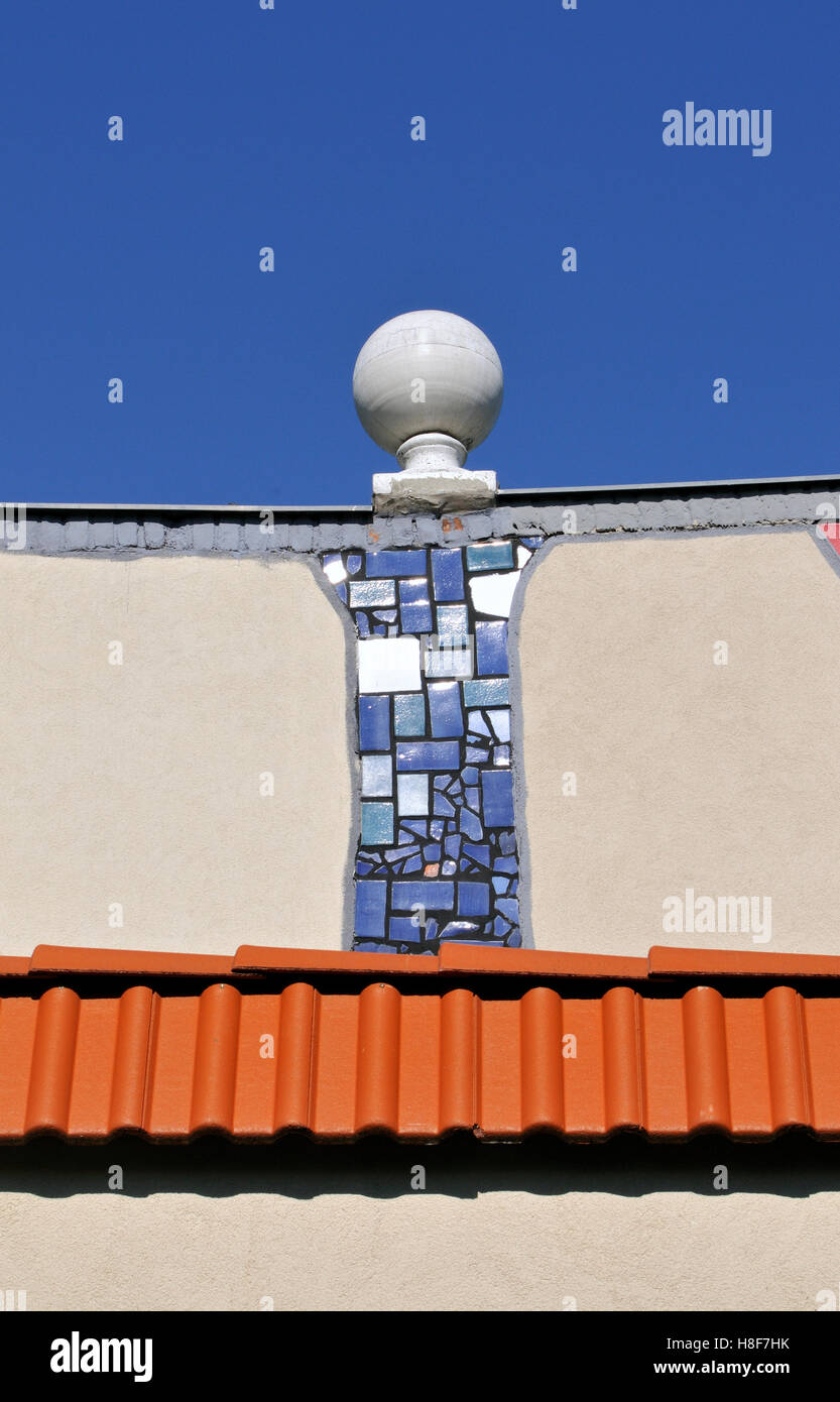 Raststätte, entworfen von Friedensreich Hundertwasser, Detail, Bad Fischau, Österreich, Europa Stockfoto