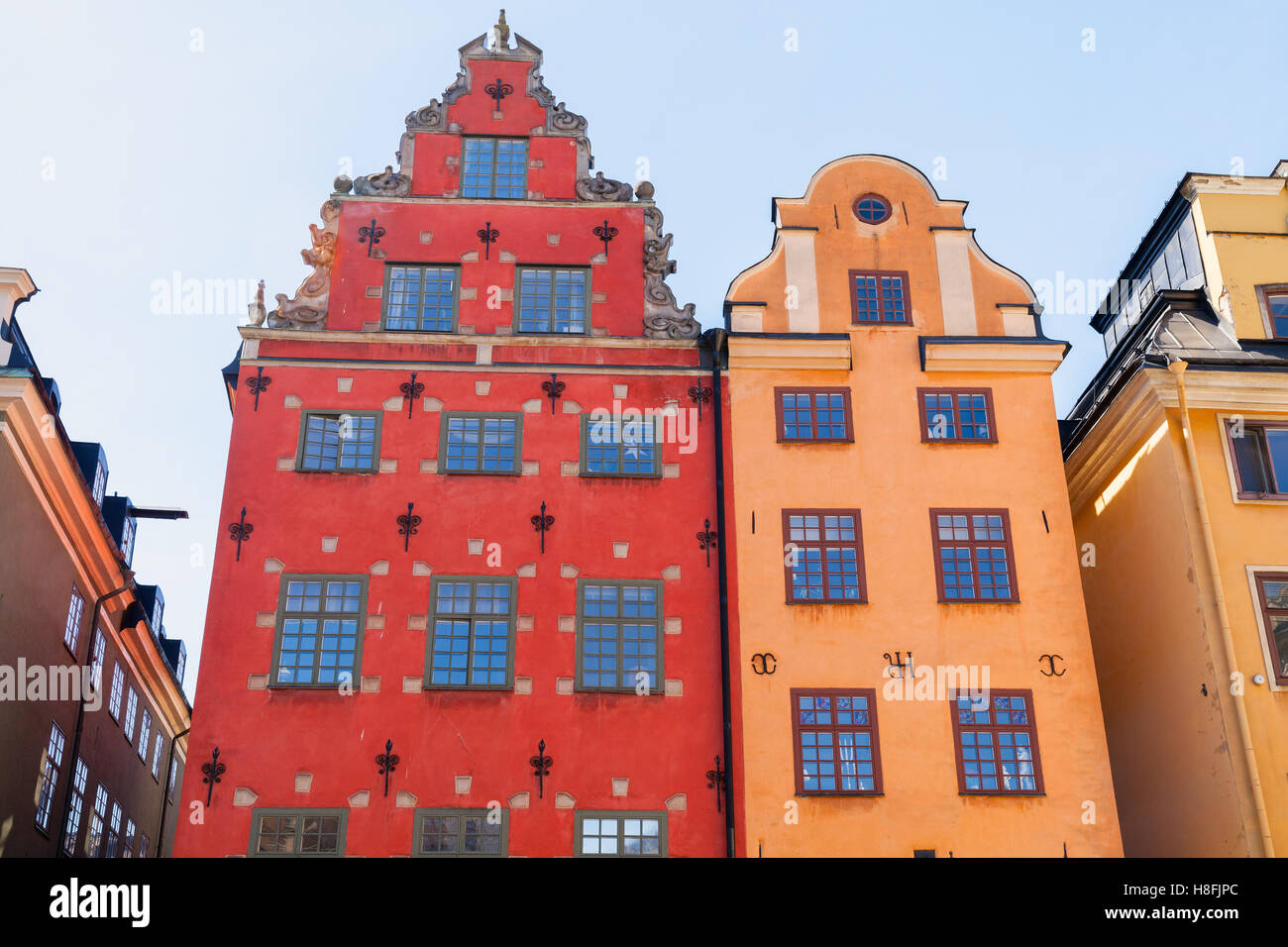 Bunte ikonischen Gebäude am Stortorget, ein kleinen öffentlichen Platz auf Insel Gamla Stan, die Altstadt mitten in Stockholm, Schweden Stockfoto