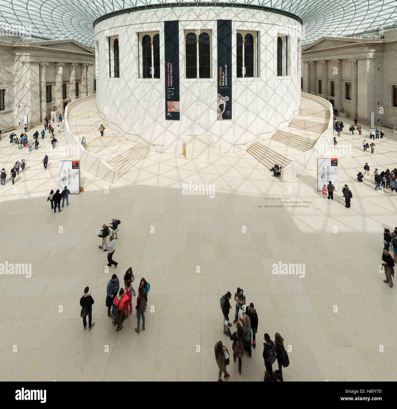 England, London, British Museum von Robert Smirke, Glasdach und Innenhof des Architekten Norman Foster geplant. Stockfoto